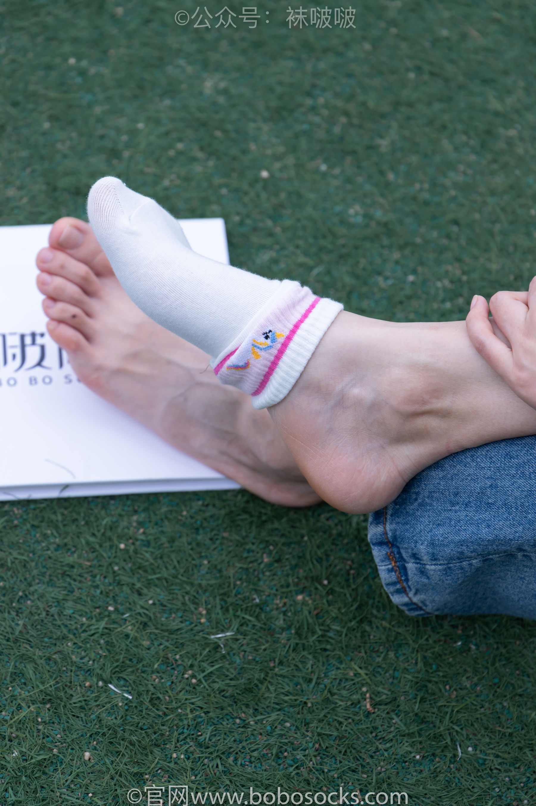 BoBoSocks袜啵啵 No.004 泡芙-vans帆布鞋、白棉袜、裸足