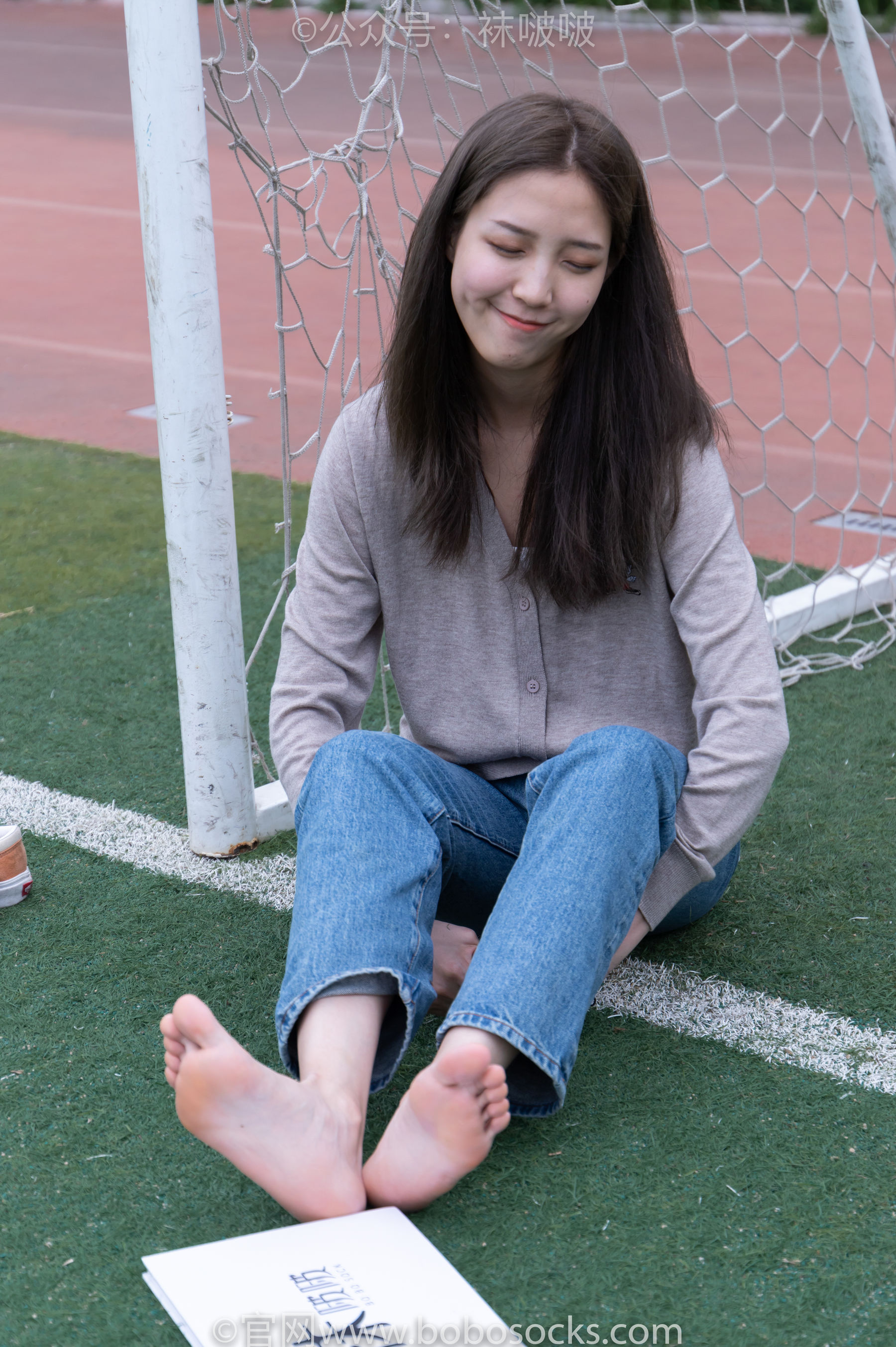 BoBoSocks袜啵啵 No.004 泡芙-vans帆布鞋、白棉袜、裸足