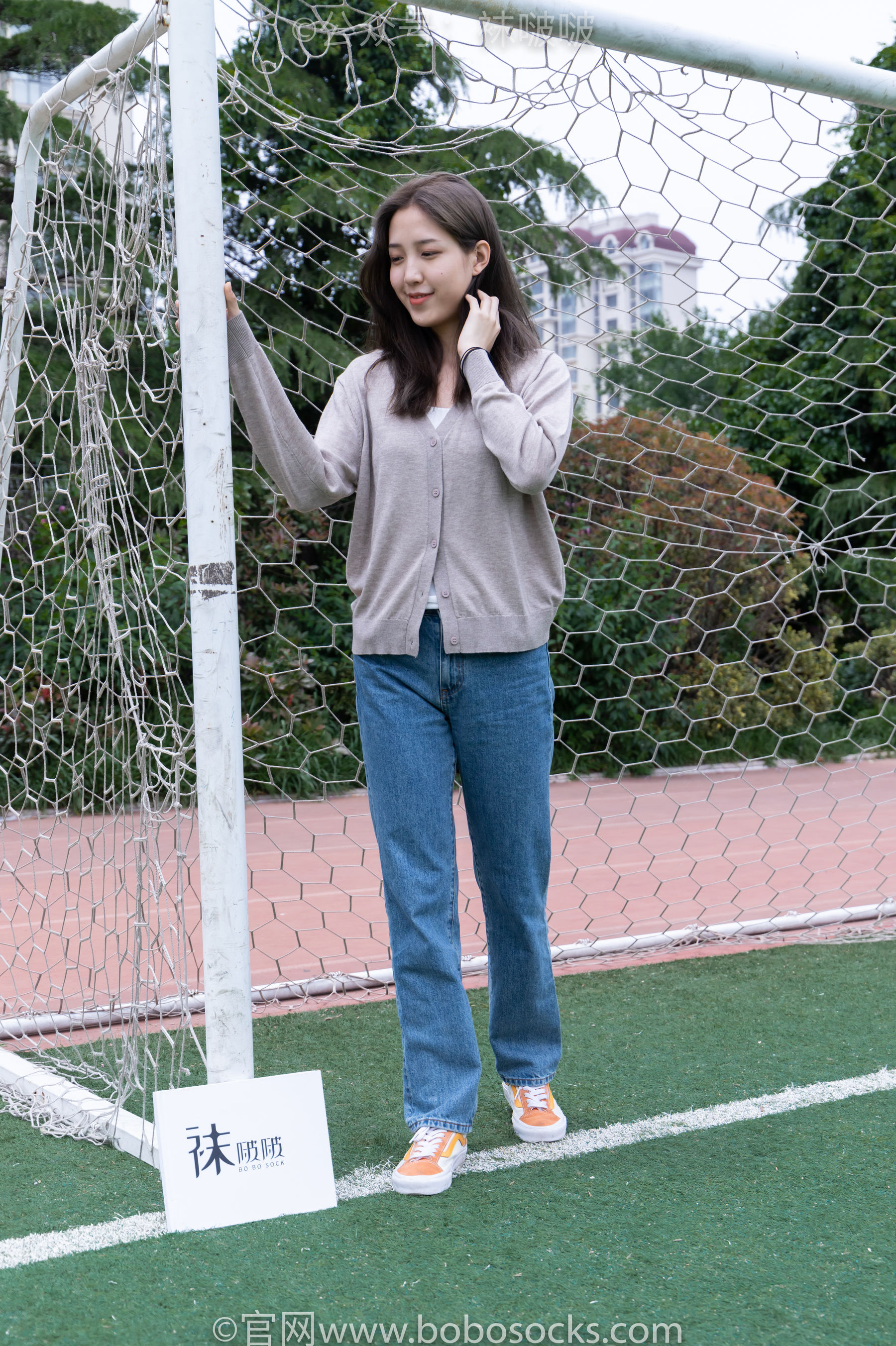 BoBoSocks袜啵啵 No.004 泡芙-vans帆布鞋、白棉袜、裸足