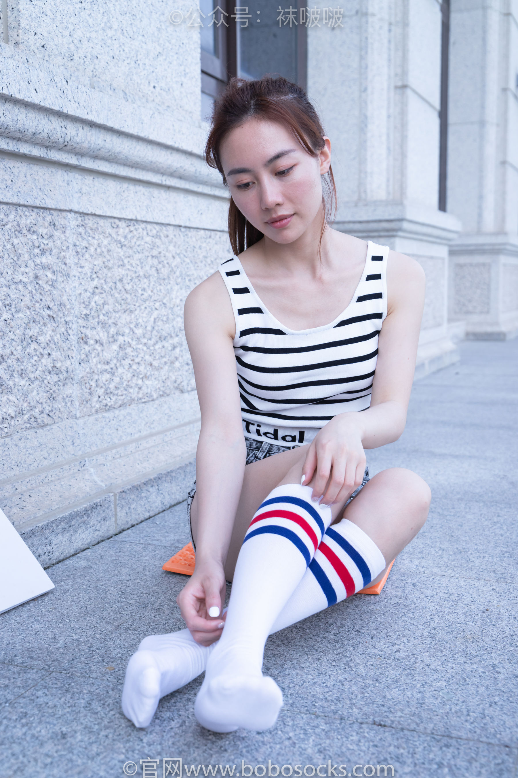 BoBoSocks袜啵啵 No.006 小米-运动鞋、白色小腿袜、裸足