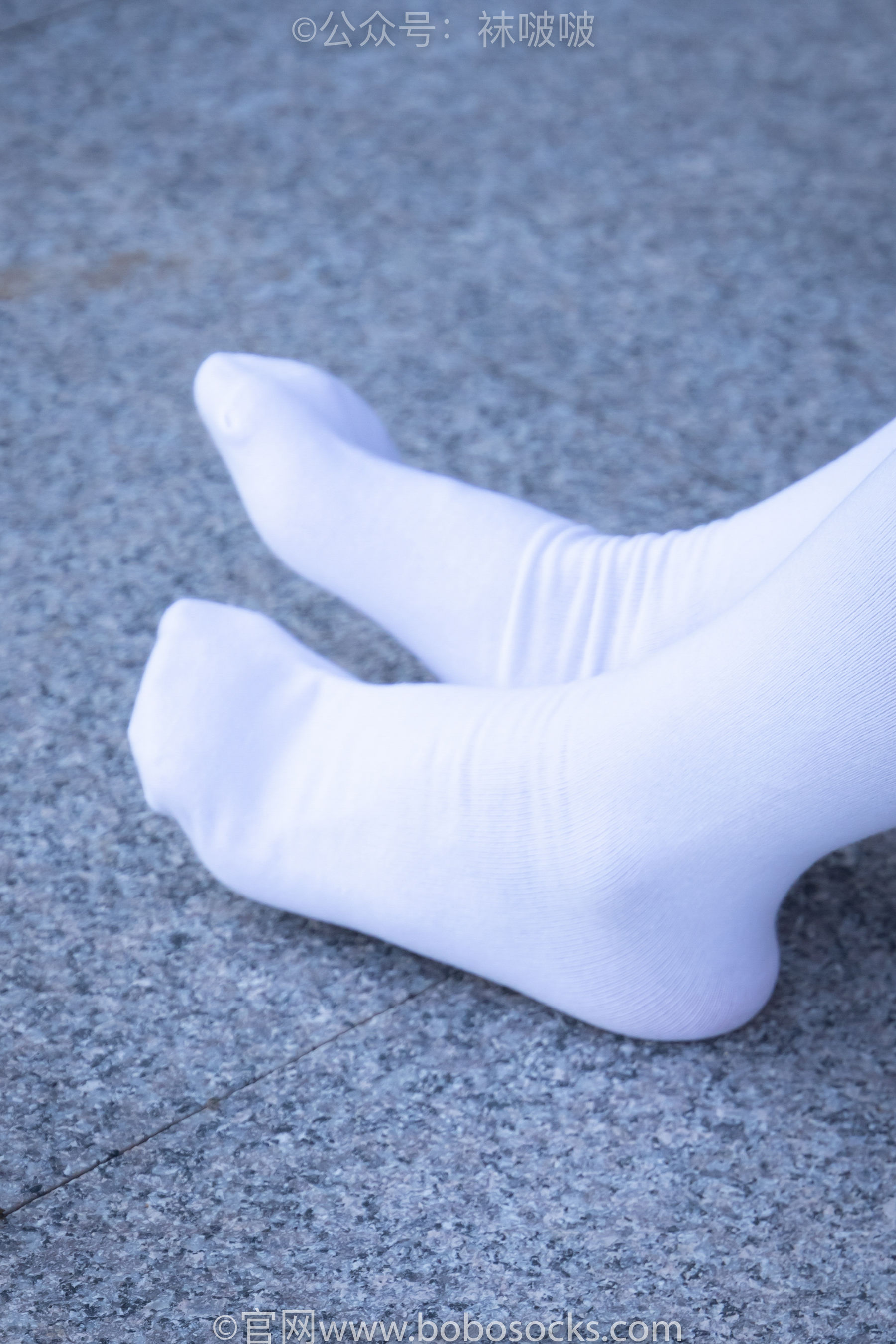 BoBoSocks袜啵啵 No.006 小米-运动鞋、白色小腿袜、裸足