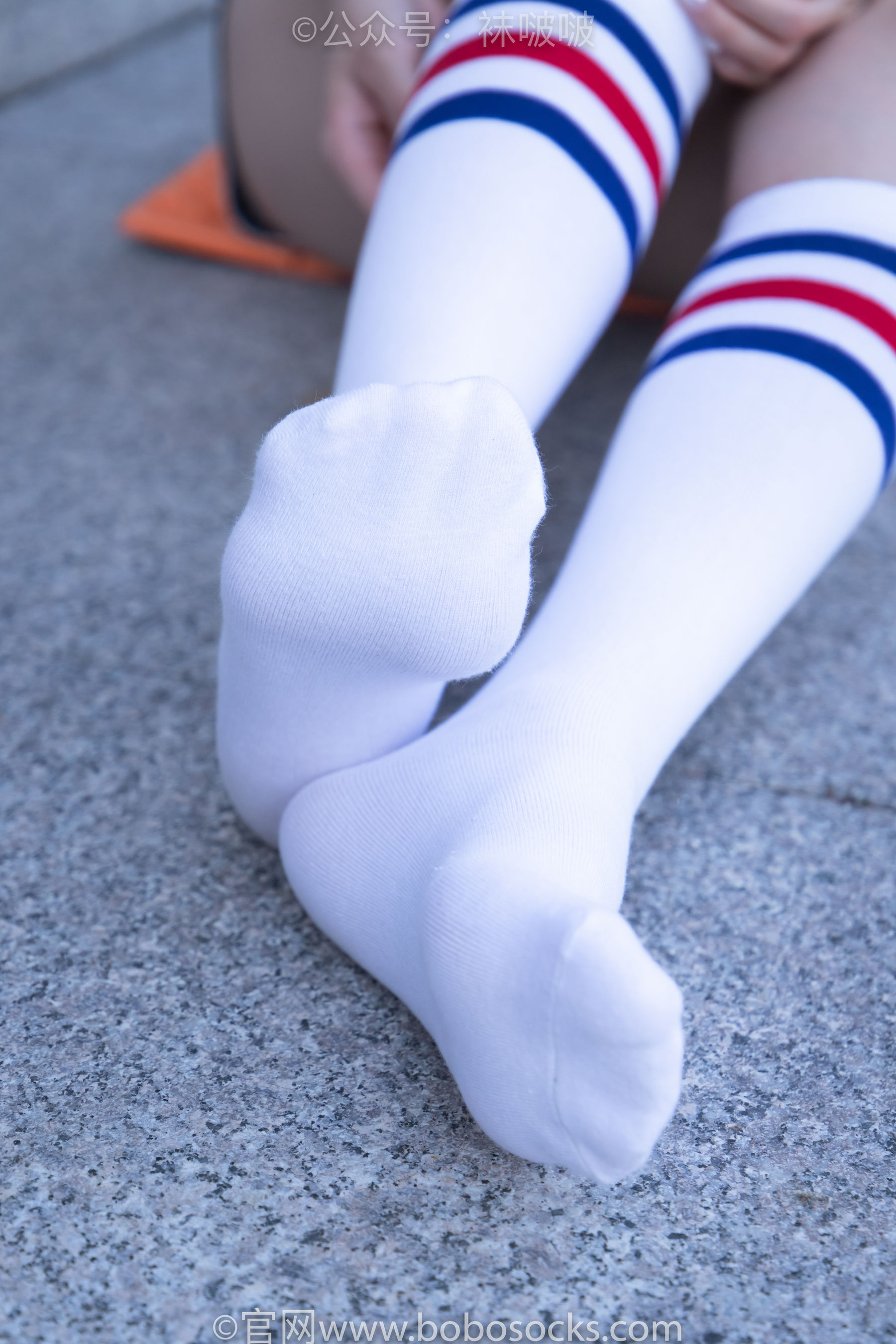 BoBoSocks袜啵啵 No.006 小米-运动鞋、白色小腿袜、裸足