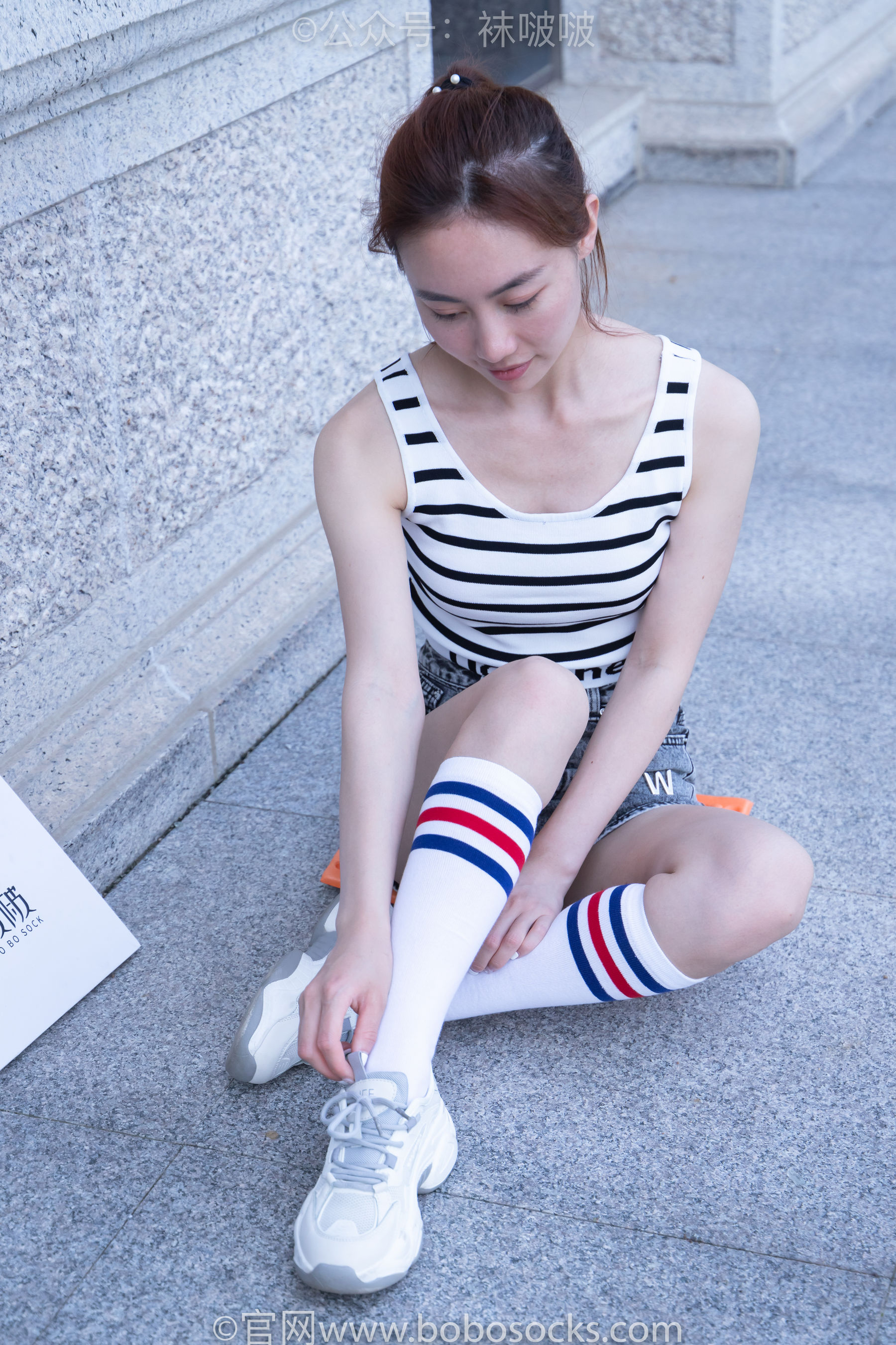 BoBoSocks袜啵啵 No.006 小米-运动鞋、白色小腿袜、裸足