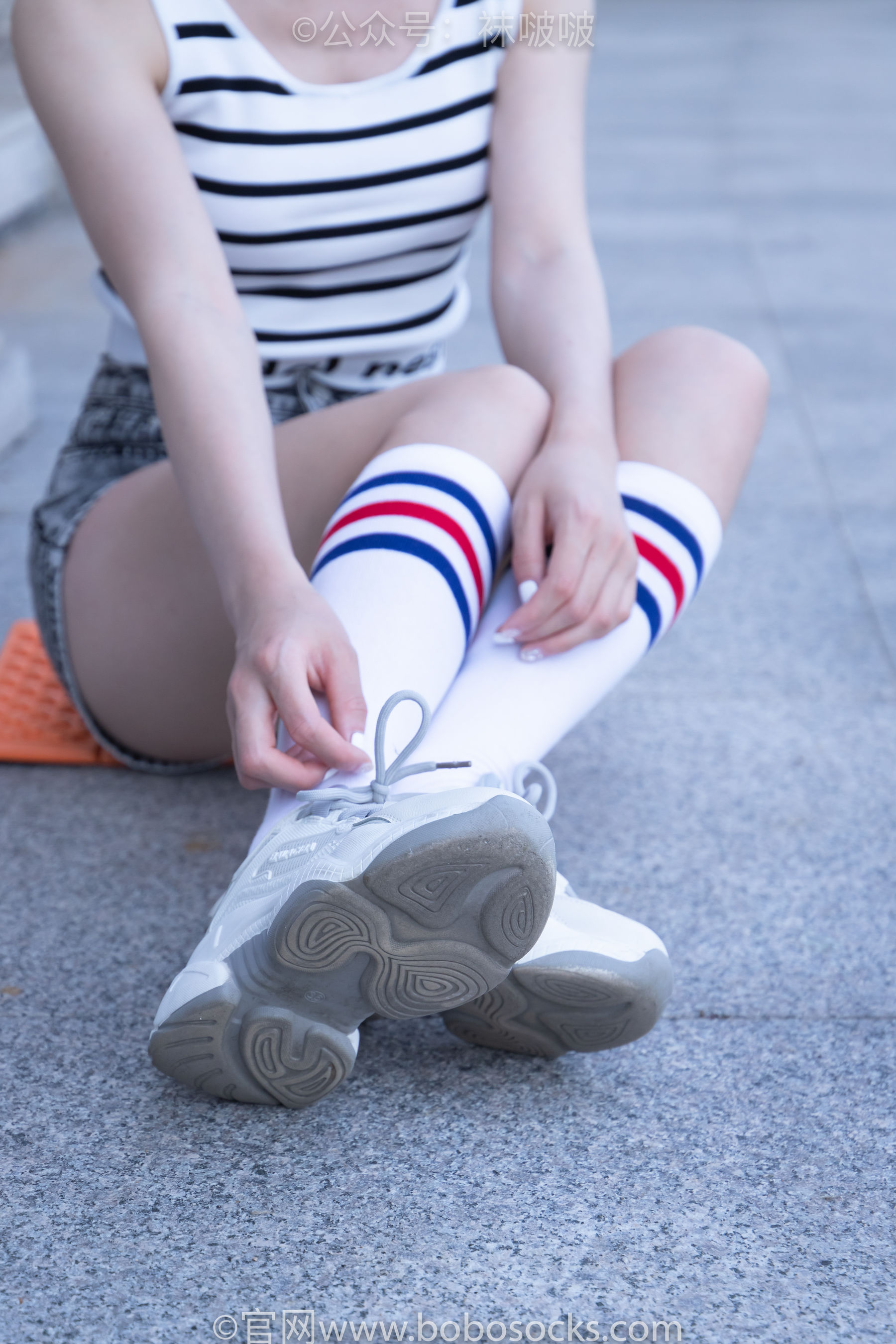 BoBoSocks袜啵啵 No.006 小米-运动鞋、白色小腿袜、裸足