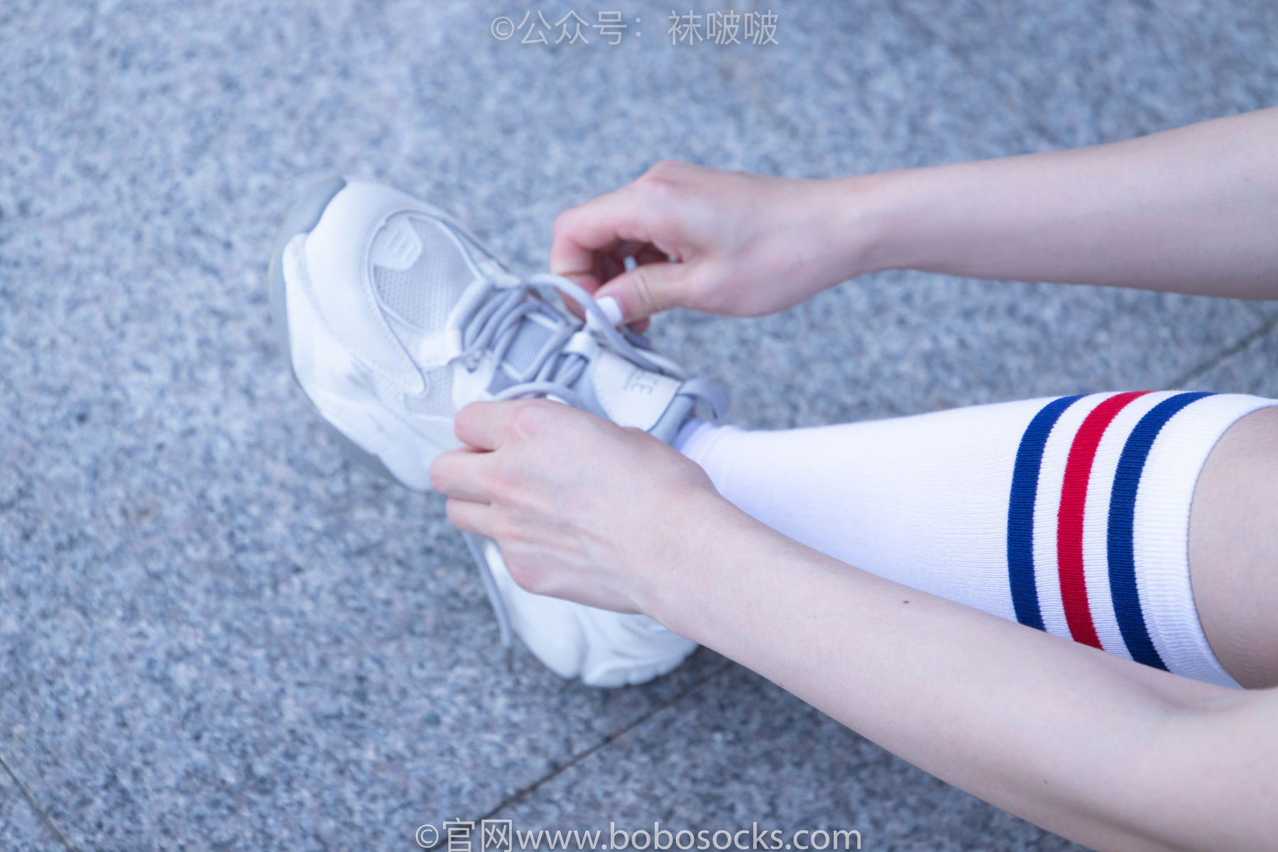 BoBoSocks袜啵啵 No.006 小米-运动鞋、白色小腿袜、裸足
