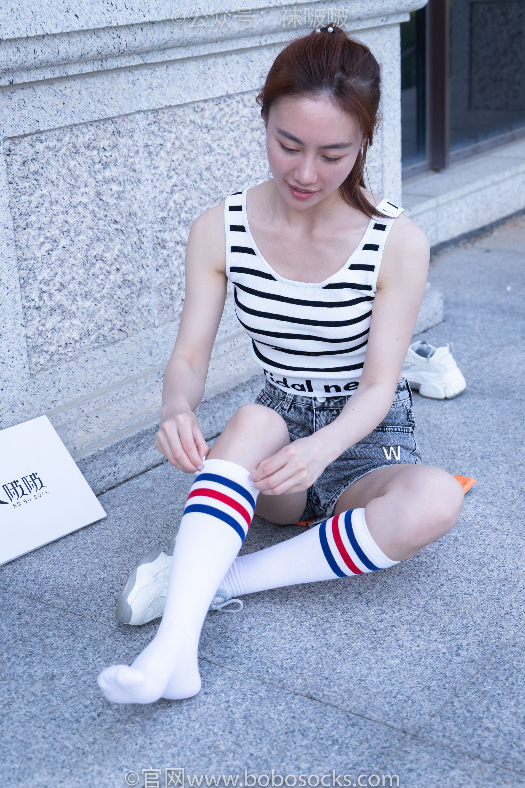 BoBoSocks袜啵啵 No.006 小米-运动鞋、白色小腿袜、裸足