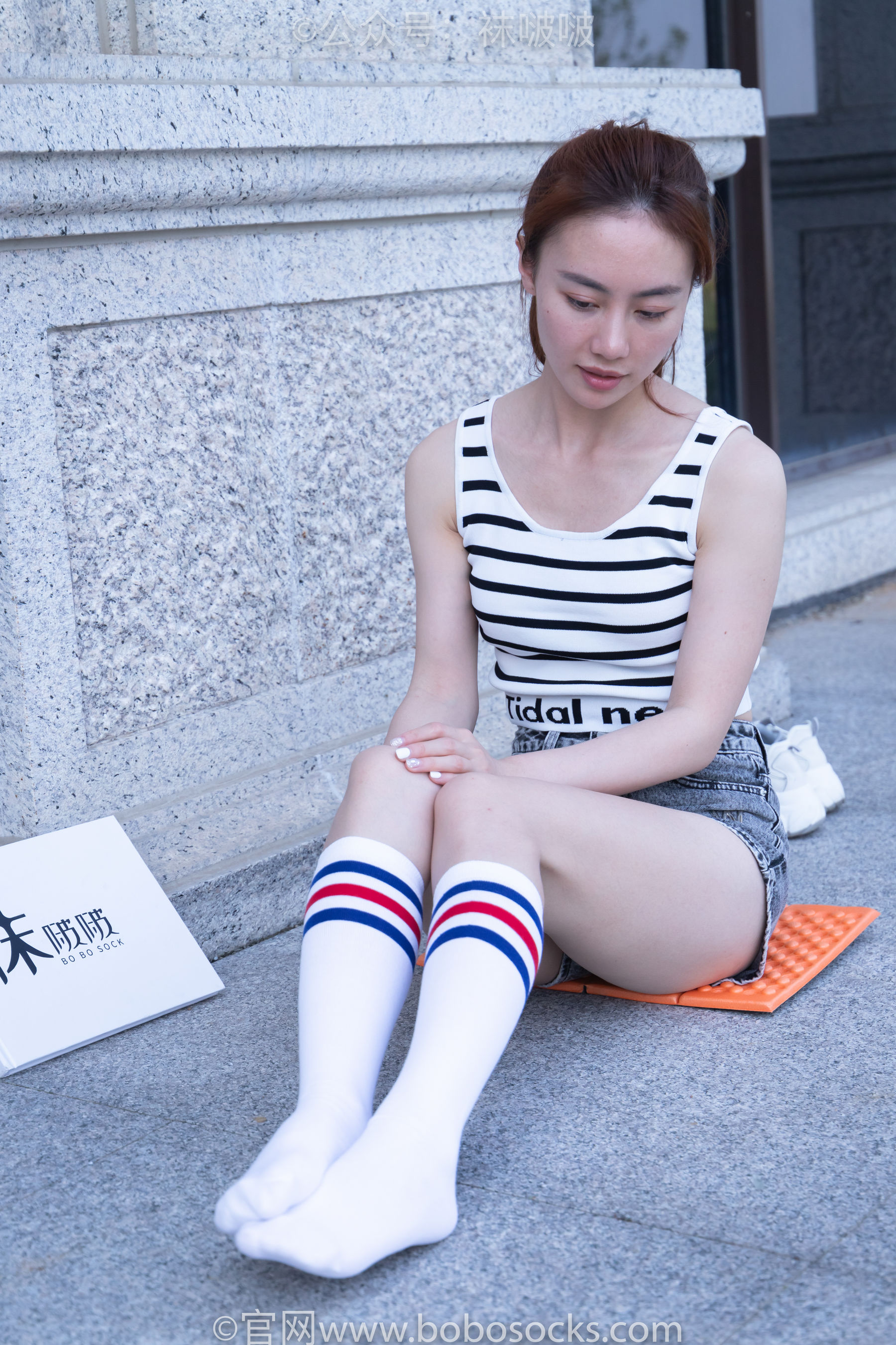 BoBoSocks袜啵啵 No.006 小米-运动鞋、白色小腿袜、裸足