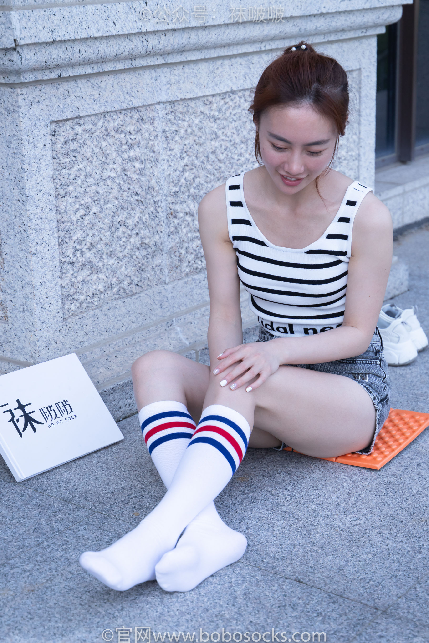 BoBoSocks袜啵啵 No.006 小米-运动鞋、白色小腿袜、裸足