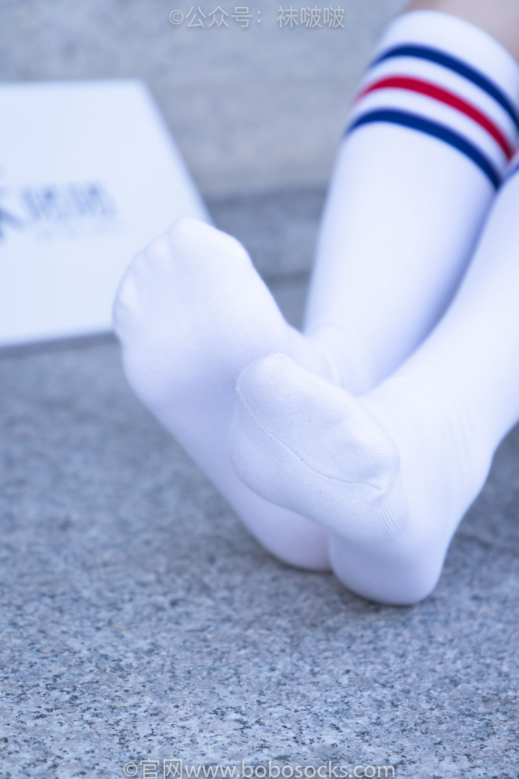 BoBoSocks袜啵啵 No.006 小米-运动鞋、白色小腿袜、裸足
