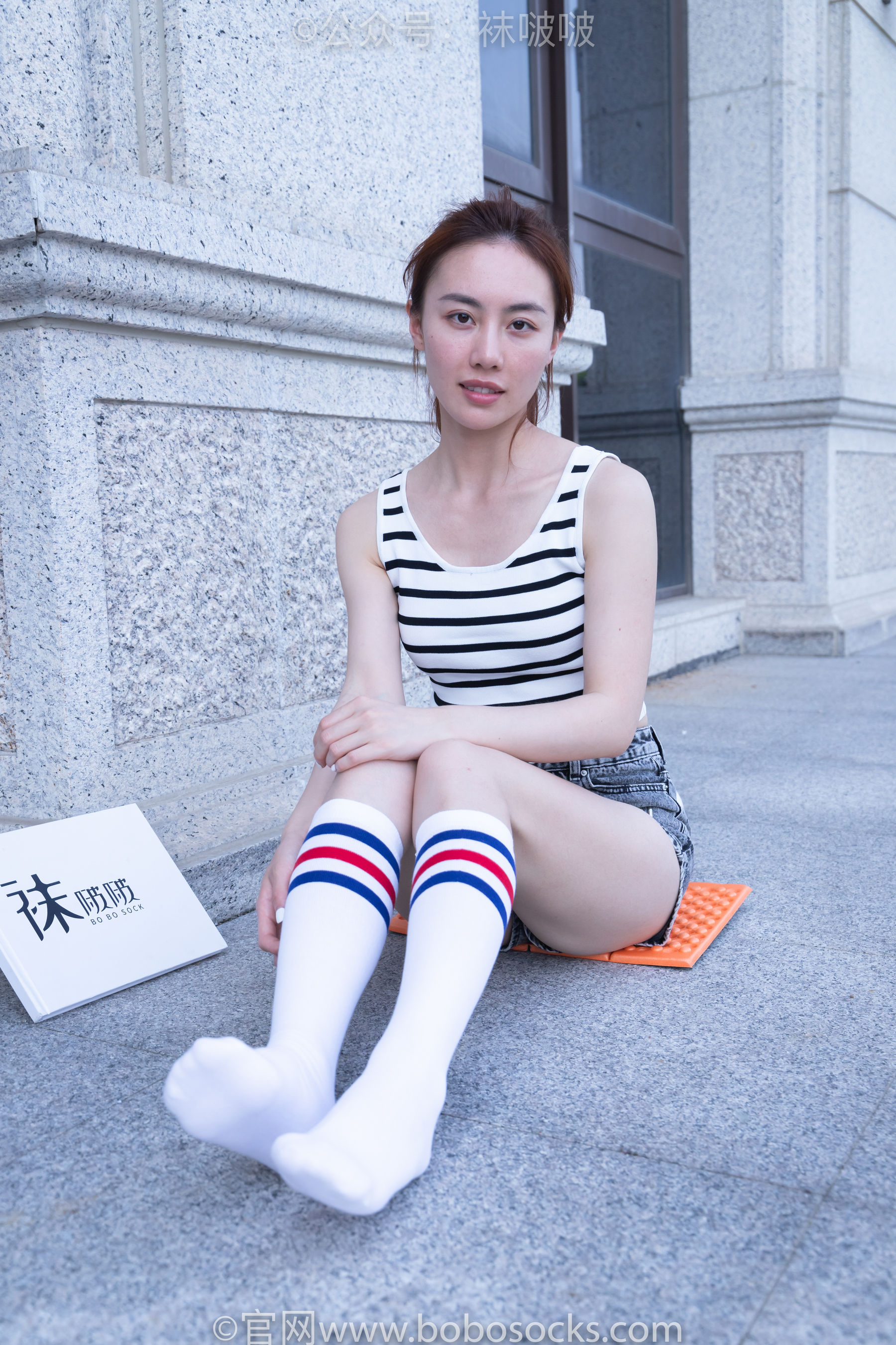 BoBoSocks袜啵啵 No.006 小米-运动鞋、白色小腿袜、裸足