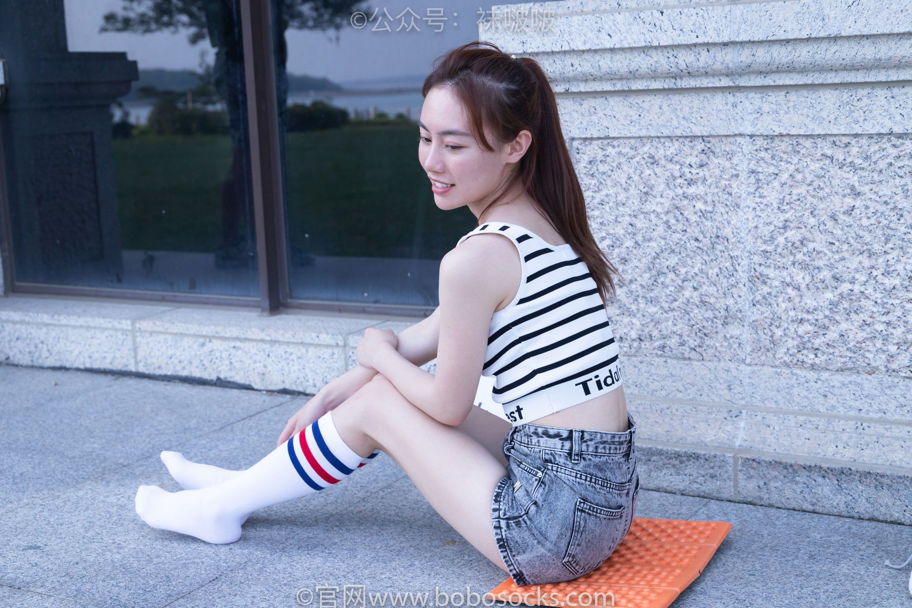 BoBoSocks袜啵啵 No.006 小米-运动鞋、白色小腿袜、裸足