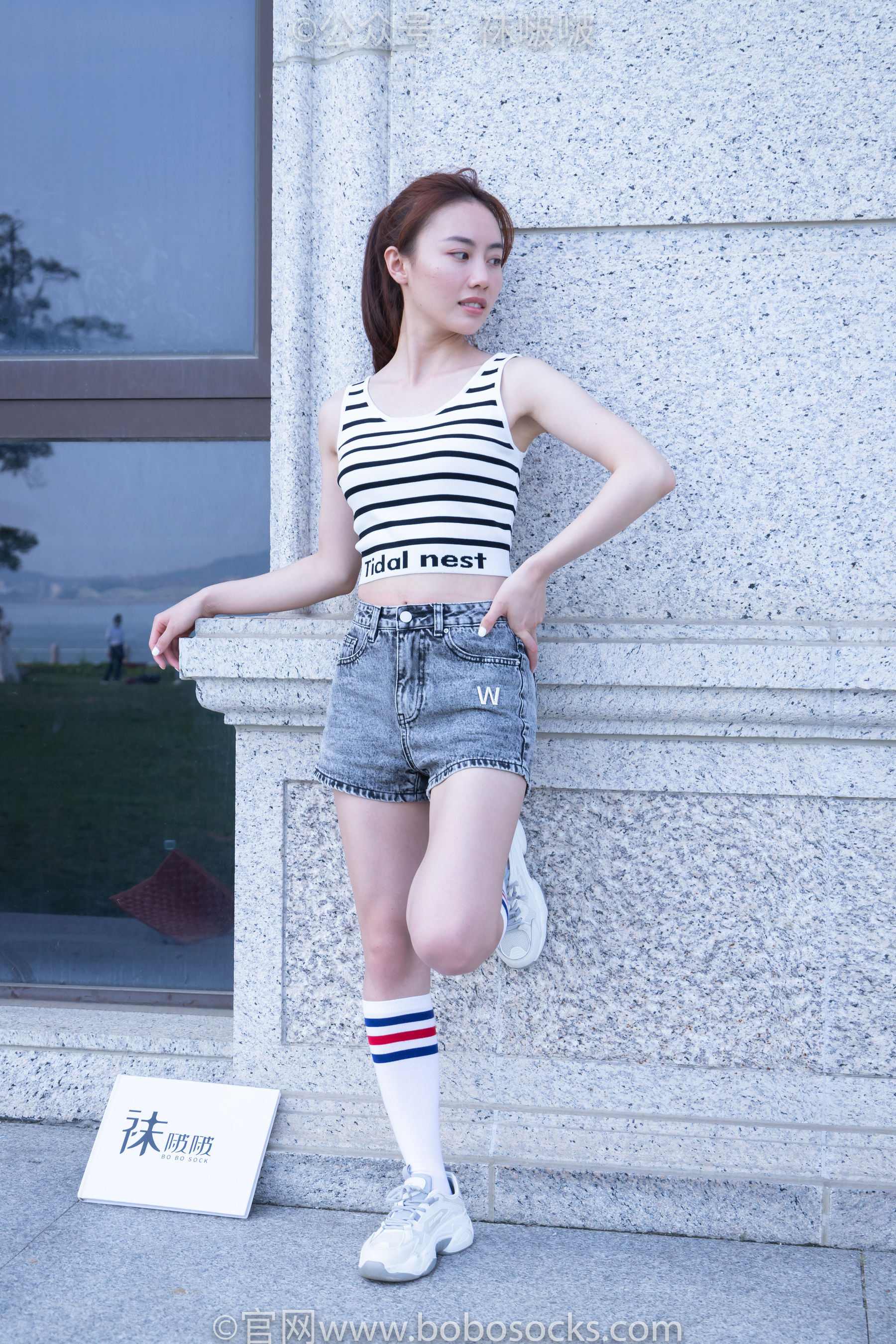 BoBoSocks袜啵啵 No.006 小米-运动鞋、白色小腿袜、裸足