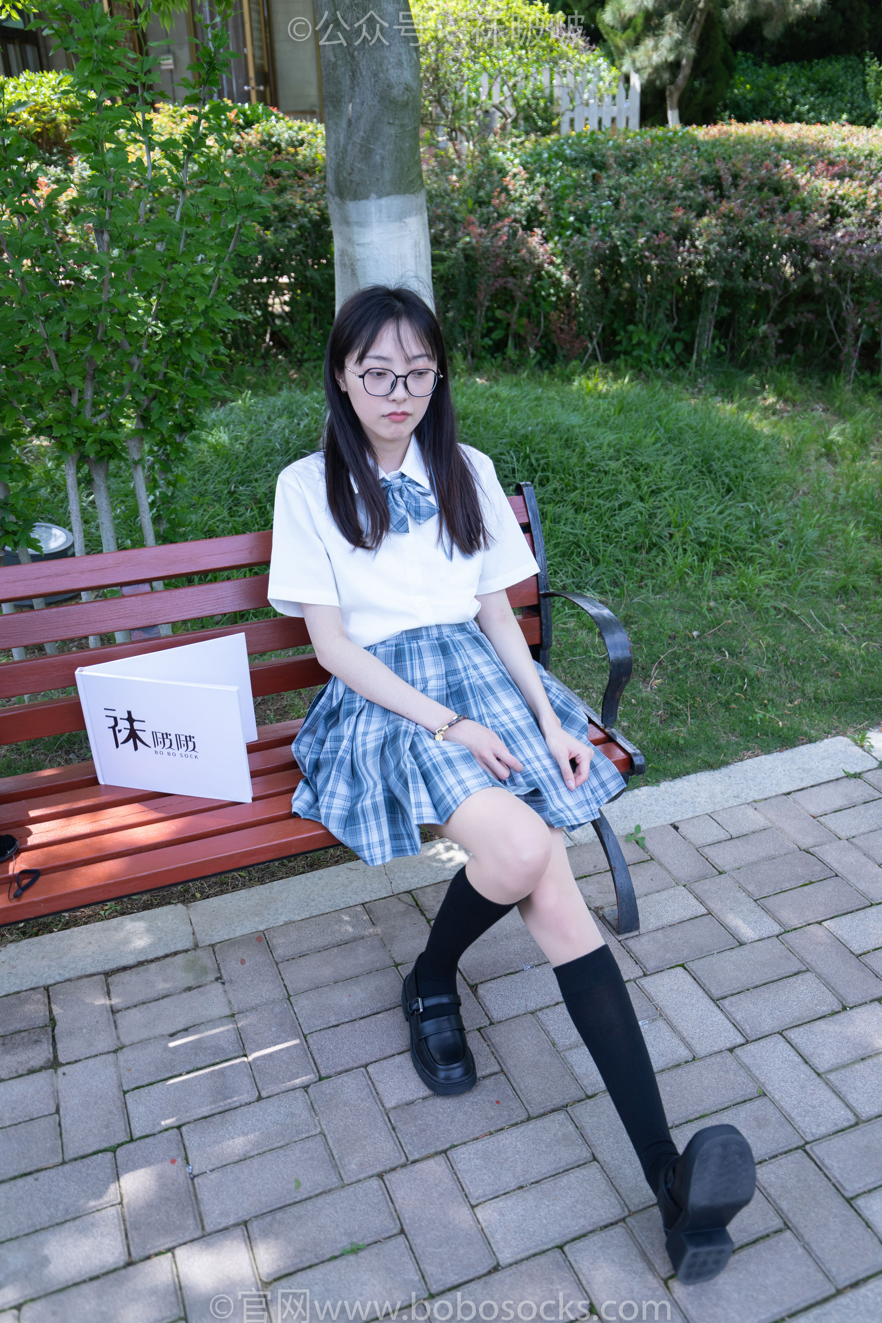 BoBoSocks袜啵啵 No.007 稚予-JK制服、皮鞋、黑色中筒棉袜、肉丝