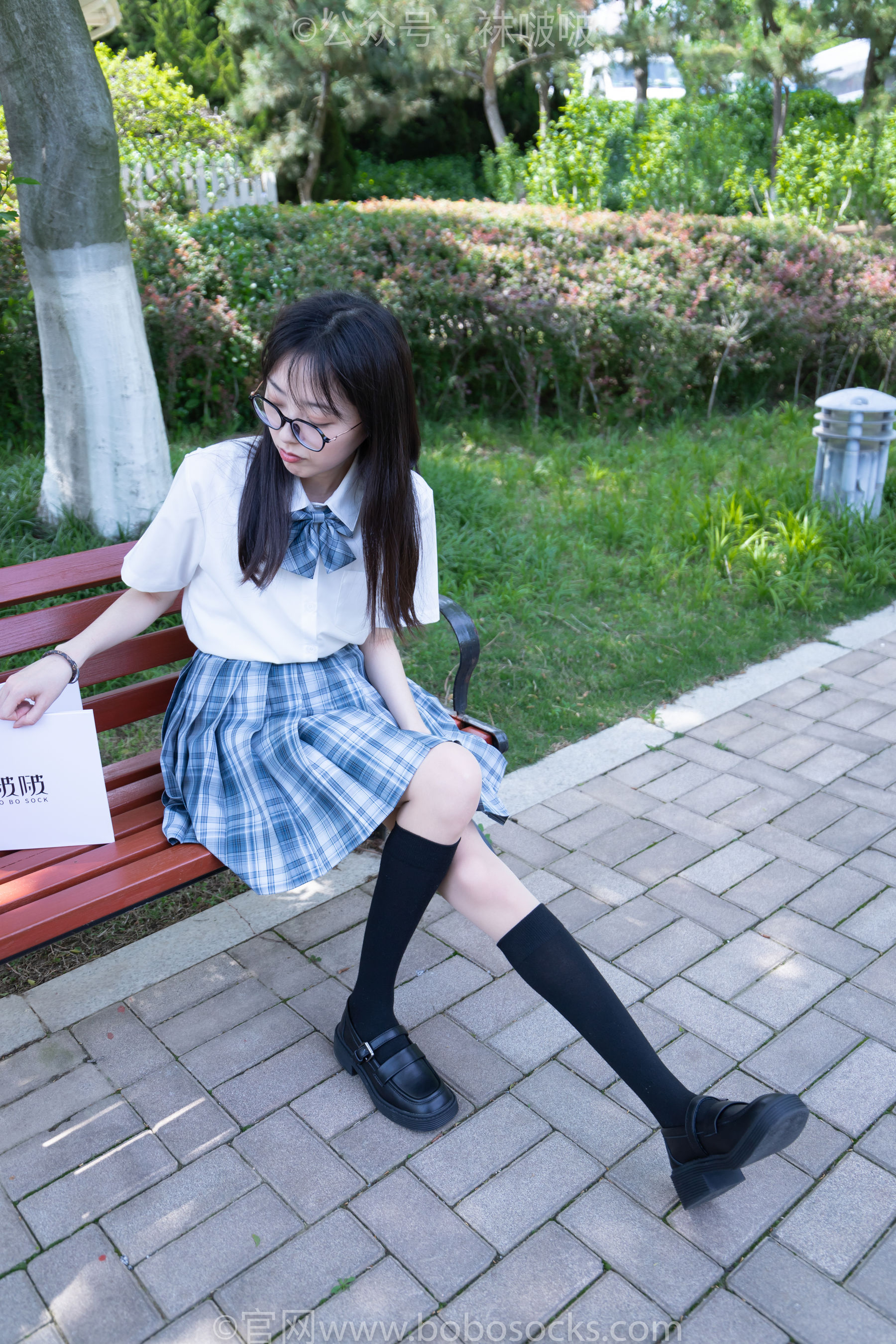 BoBoSocks袜啵啵 No.007 稚予-JK制服、皮鞋、黑色中筒棉袜、肉丝