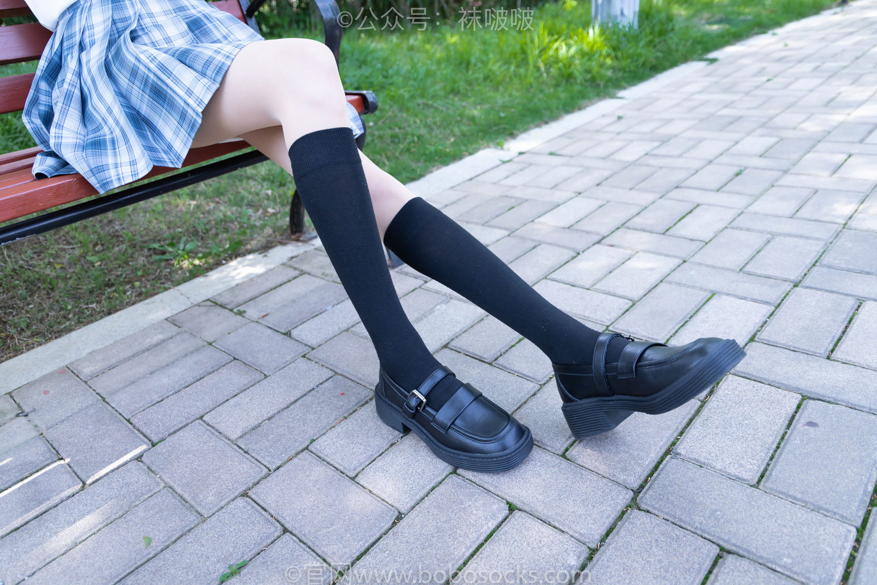 BoBoSocks袜啵啵 No.007 稚予-JK制服、皮鞋、黑色中筒棉袜、肉丝