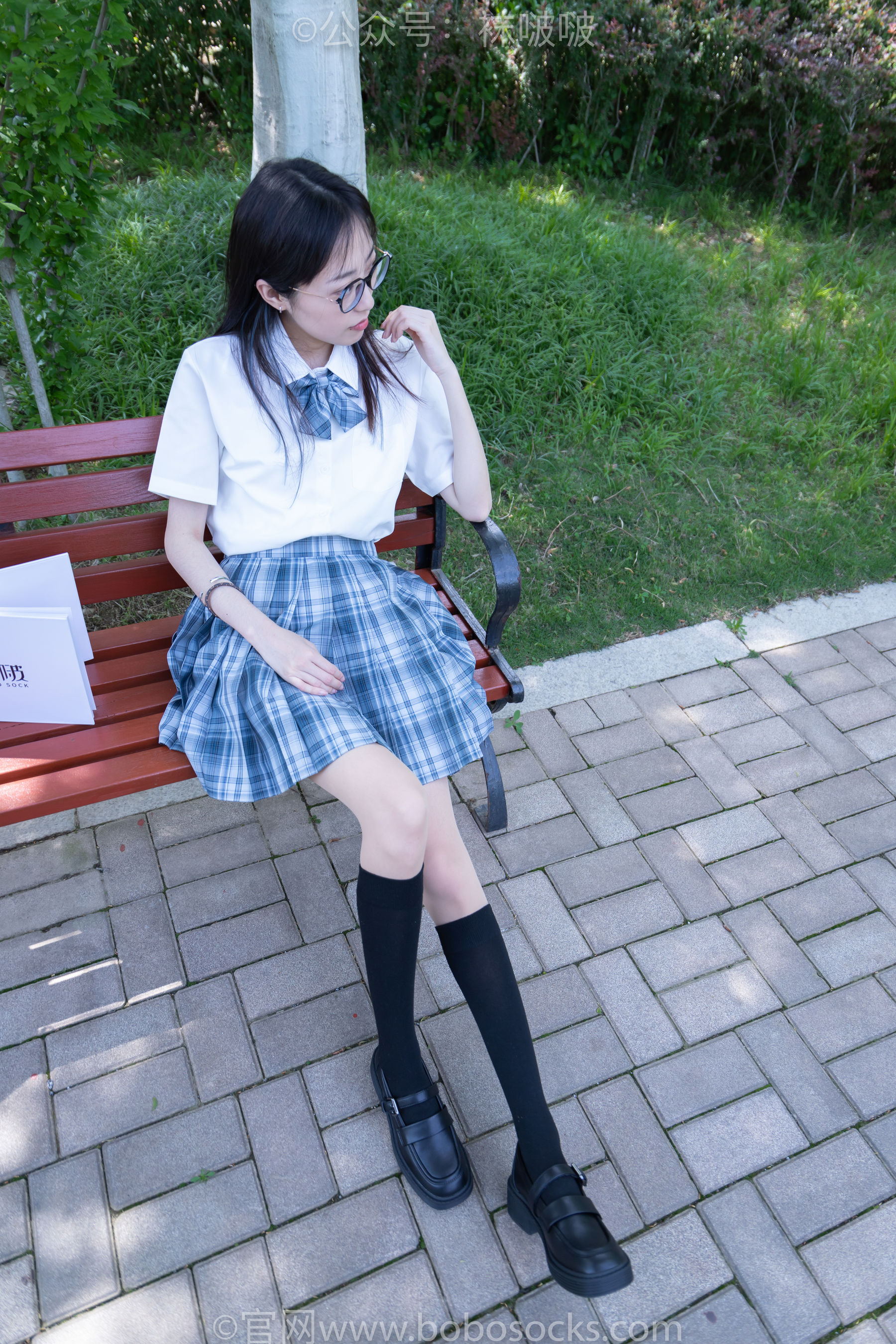 BoBoSocks袜啵啵 No.007 稚予-JK制服、皮鞋、黑色中筒棉袜、肉丝