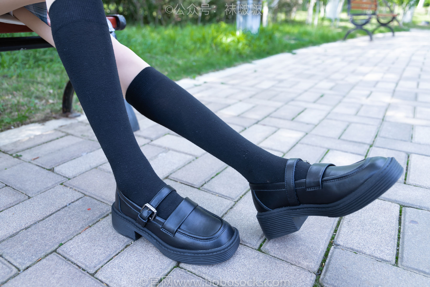 BoBoSocks袜啵啵 No.007 稚予-JK制服、皮鞋、黑色中筒棉袜、肉丝