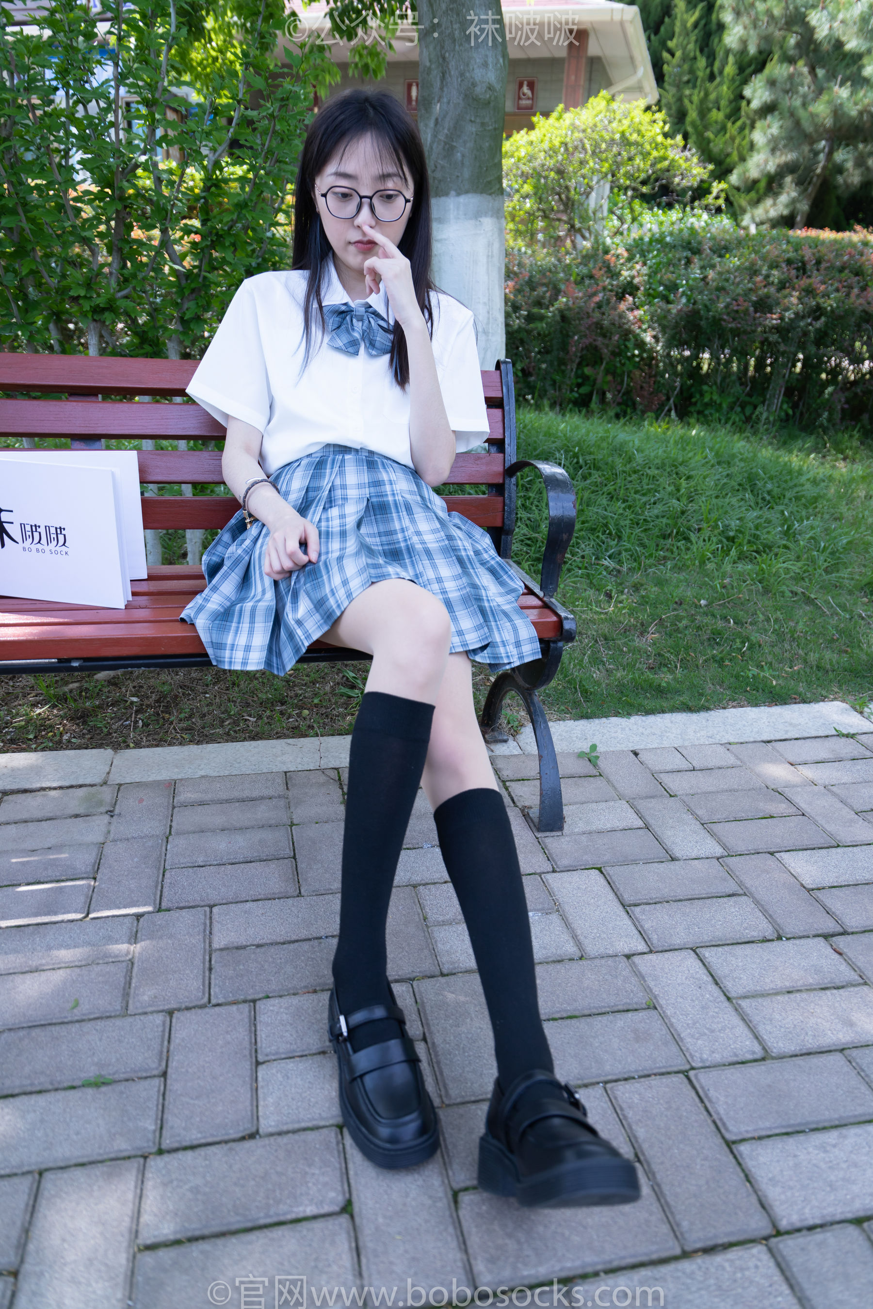 BoBoSocks袜啵啵 No.007 稚予-JK制服、皮鞋、黑色中筒棉袜、肉丝