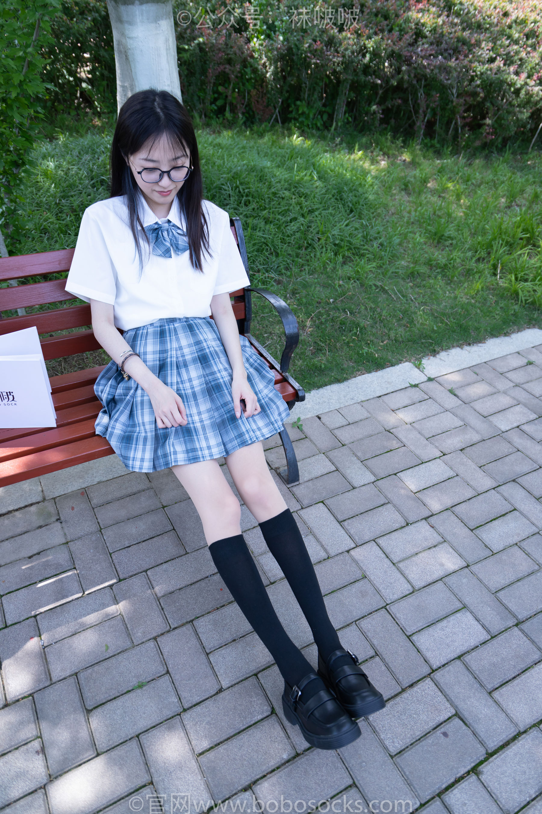BoBoSocks袜啵啵 No.007 稚予-JK制服、皮鞋、黑色中筒棉袜、肉丝