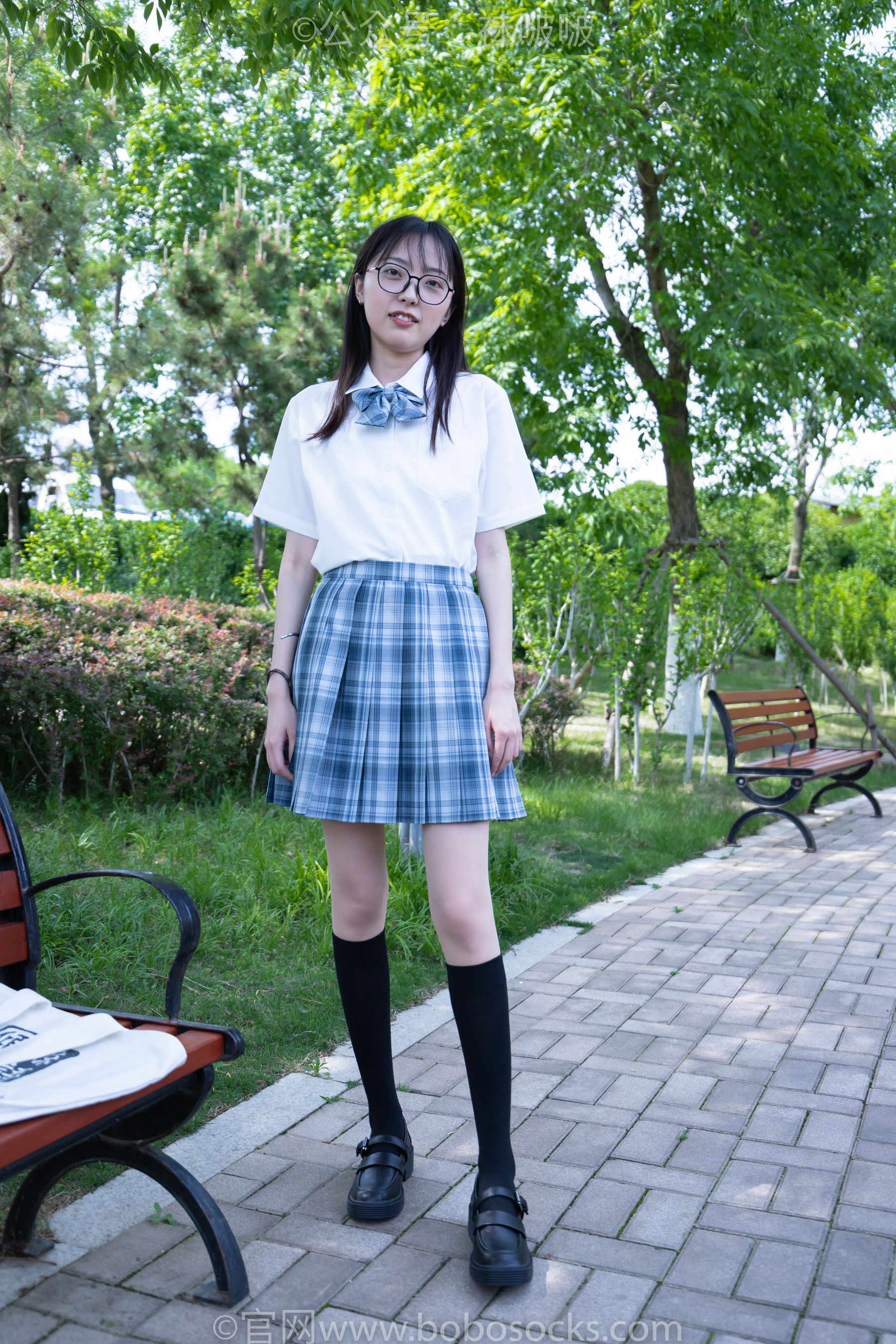 BoBoSocks袜啵啵 No.007 稚予-JK制服、皮鞋、黑色中筒棉袜、肉丝