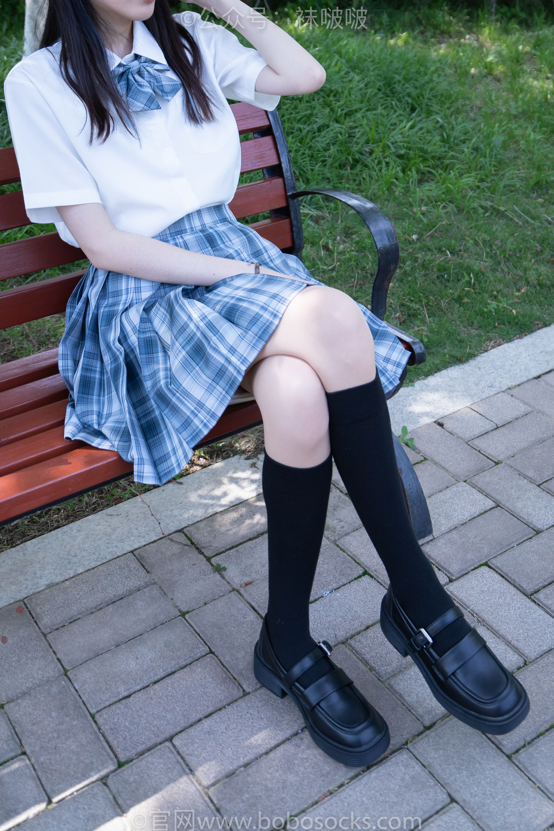 BoBoSocks袜啵啵 No.007 稚予-JK制服、皮鞋、黑色中筒棉袜、肉丝