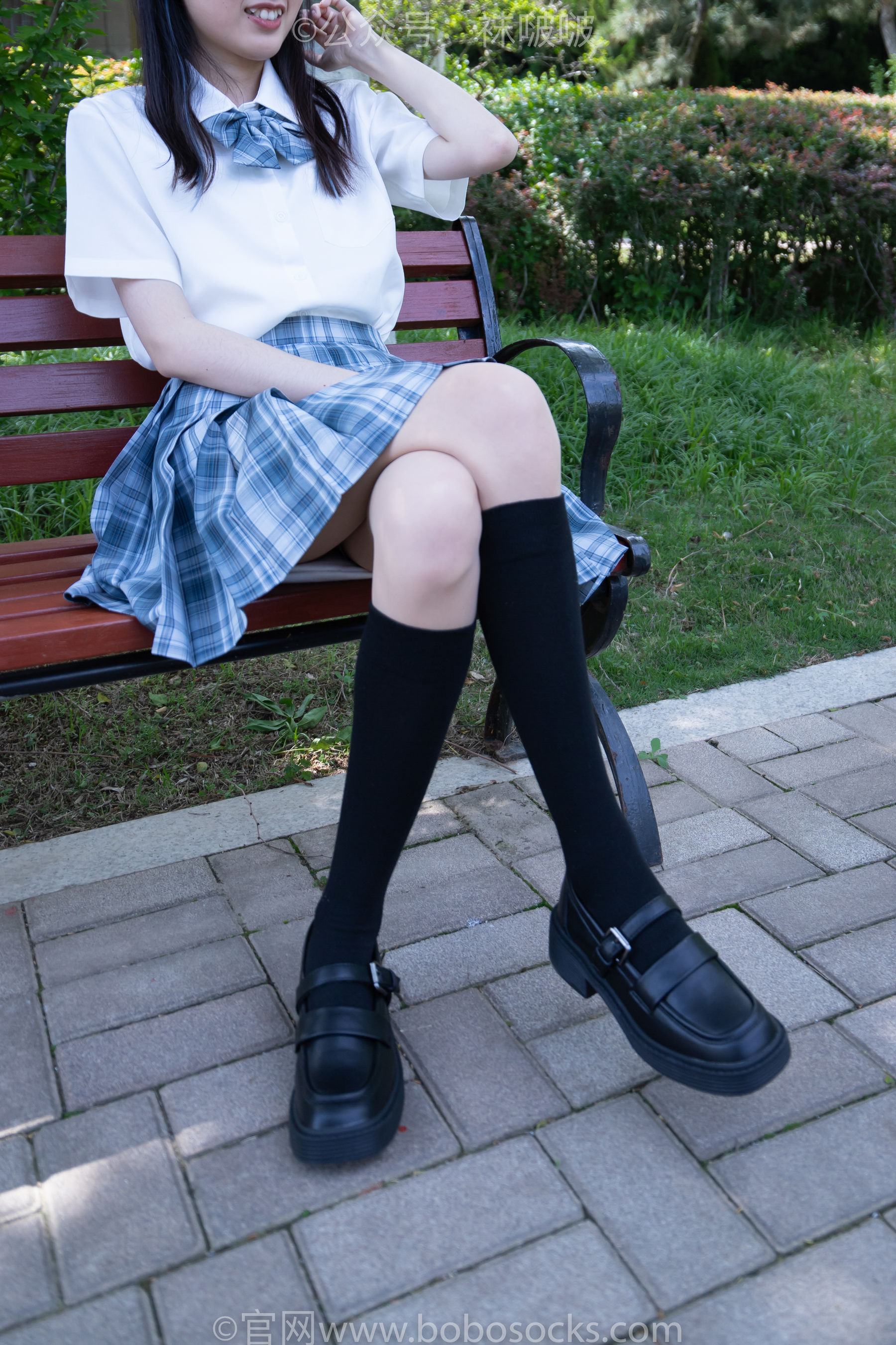 BoBoSocks袜啵啵 No.007 稚予-JK制服、皮鞋、黑色中筒棉袜、肉丝