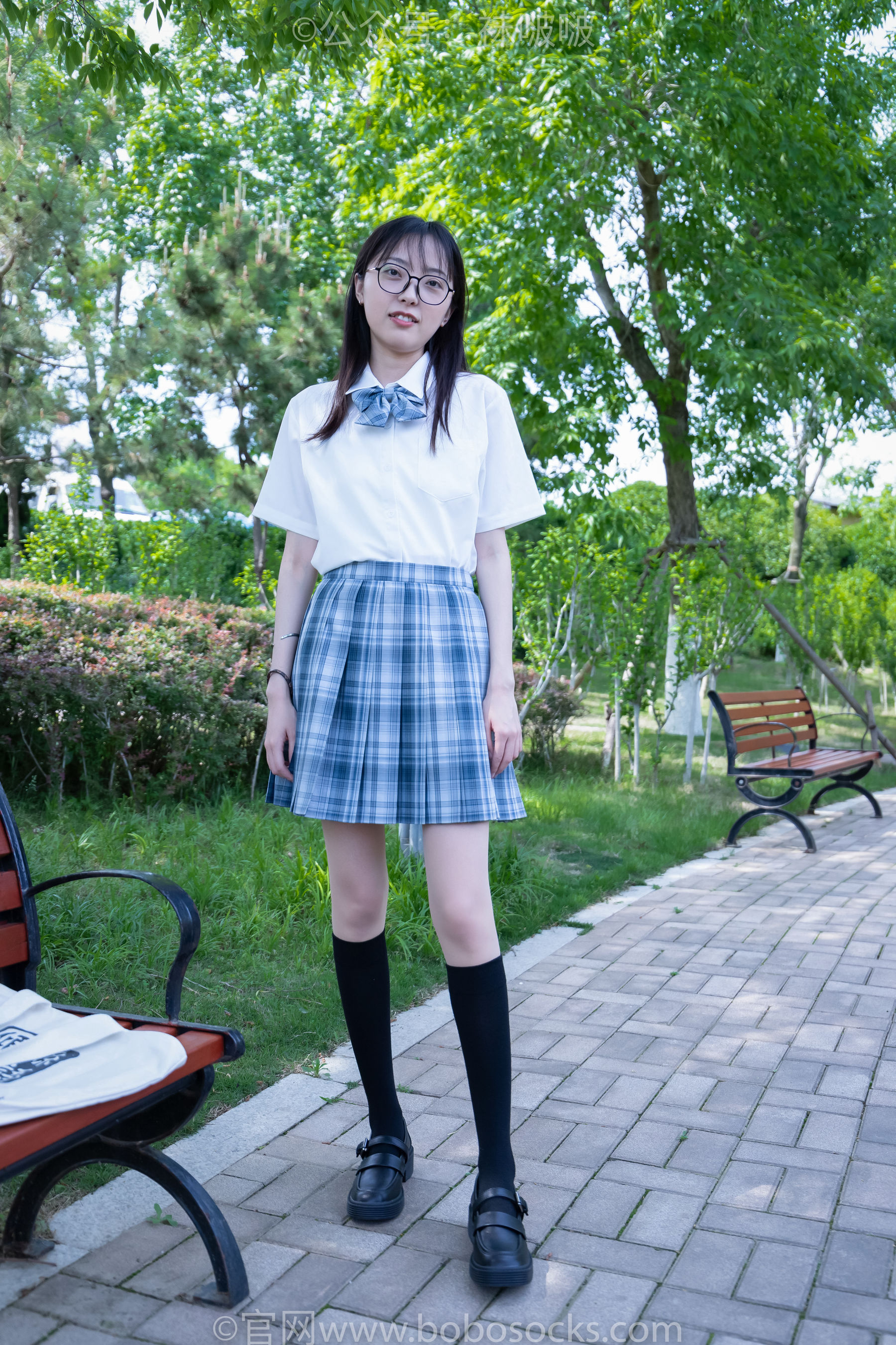 BoBoSocks袜啵啵 No.007 稚予-JK制服、皮鞋、黑色中筒棉袜、肉丝