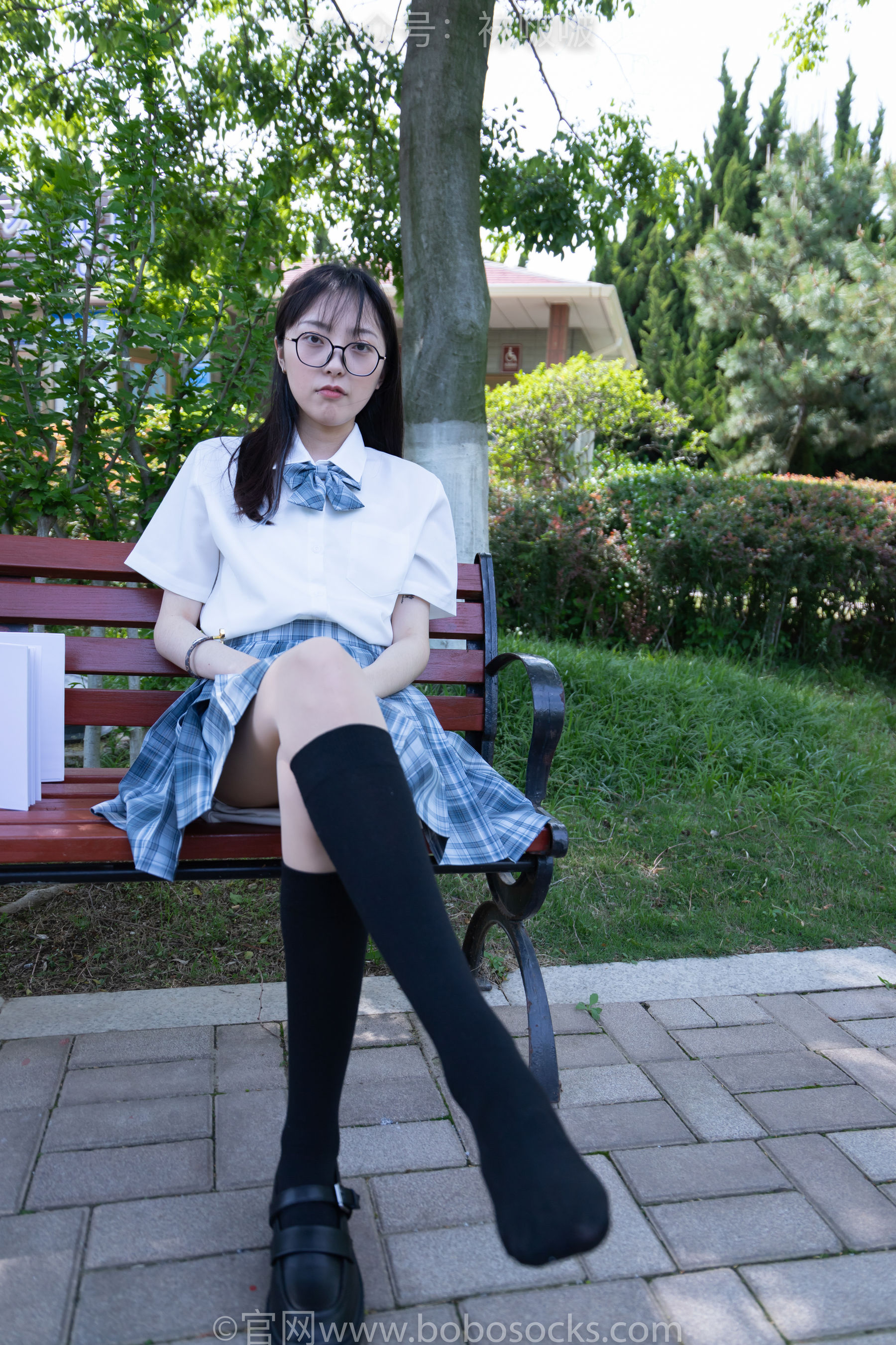 BoBoSocks袜啵啵 No.007 稚予-JK制服、皮鞋、黑色中筒棉袜、肉丝