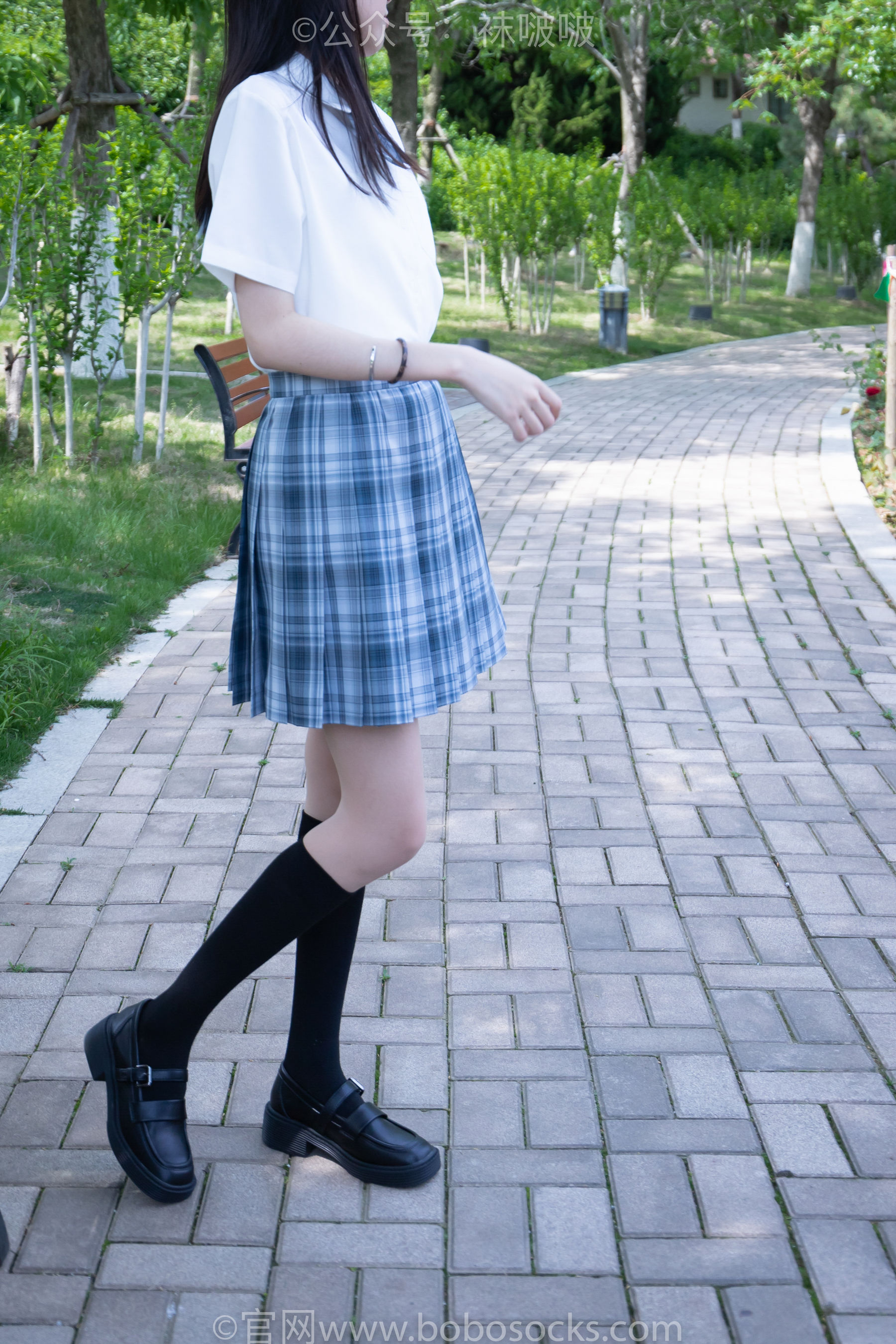 BoBoSocks袜啵啵 No.007 稚予-JK制服、皮鞋、黑色中筒棉袜、肉丝