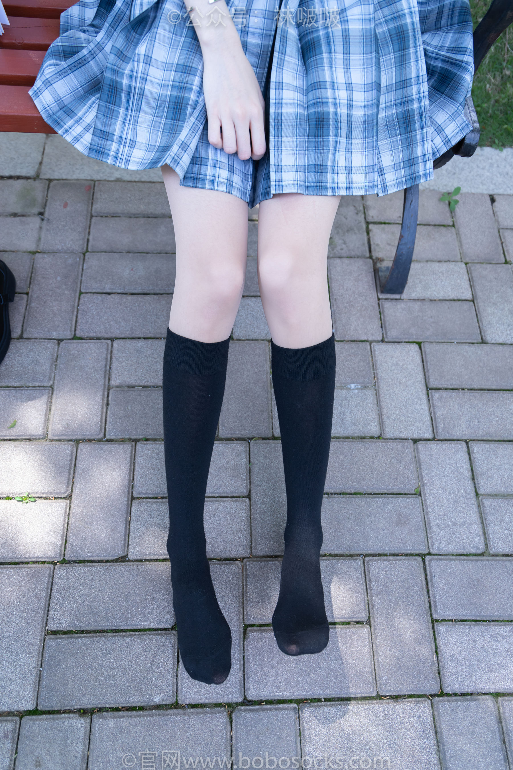 BoBoSocks袜啵啵 No.007 稚予-JK制服、皮鞋、黑色中筒棉袜、肉丝