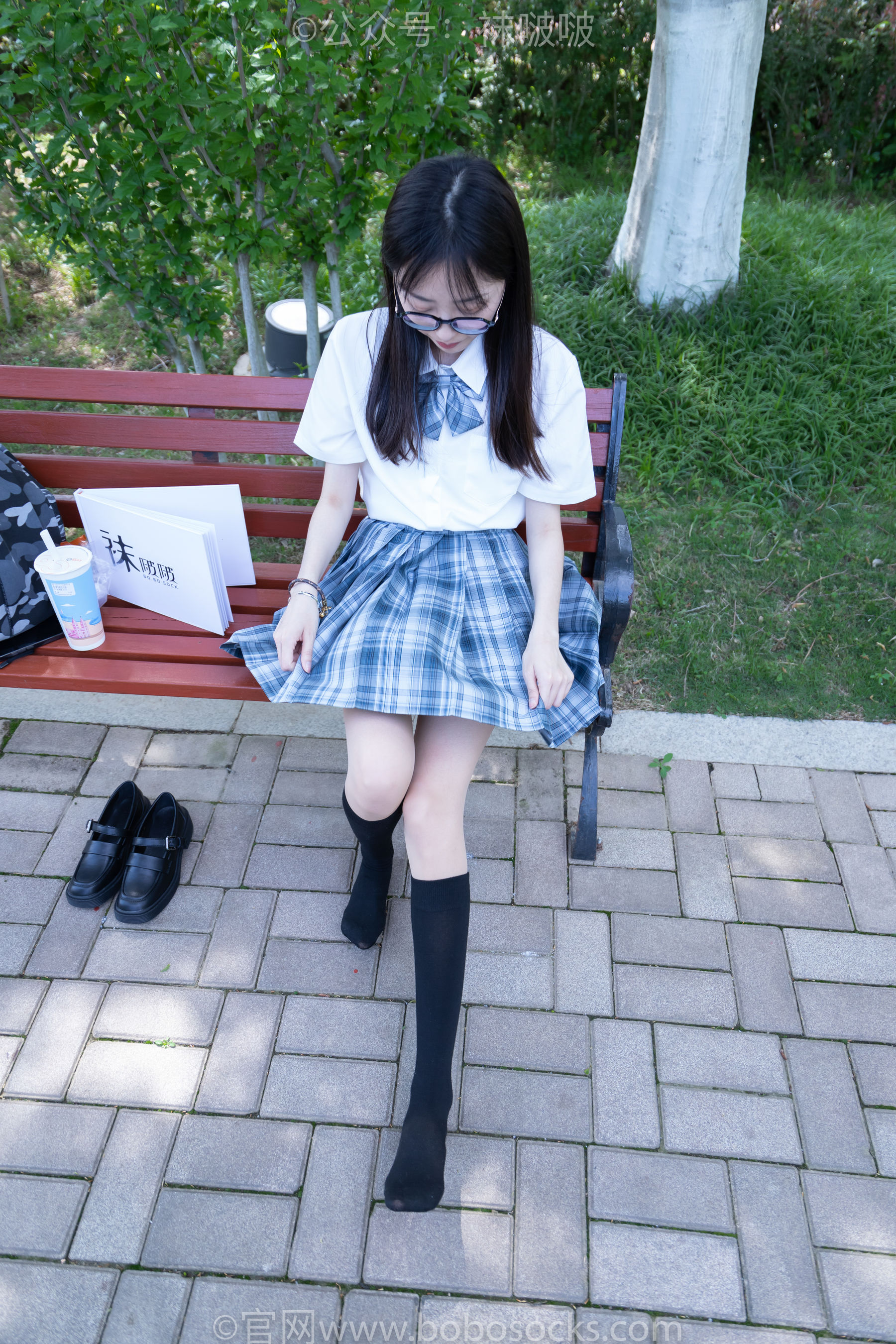 BoBoSocks袜啵啵 No.007 稚予-JK制服、皮鞋、黑色中筒棉袜、肉丝