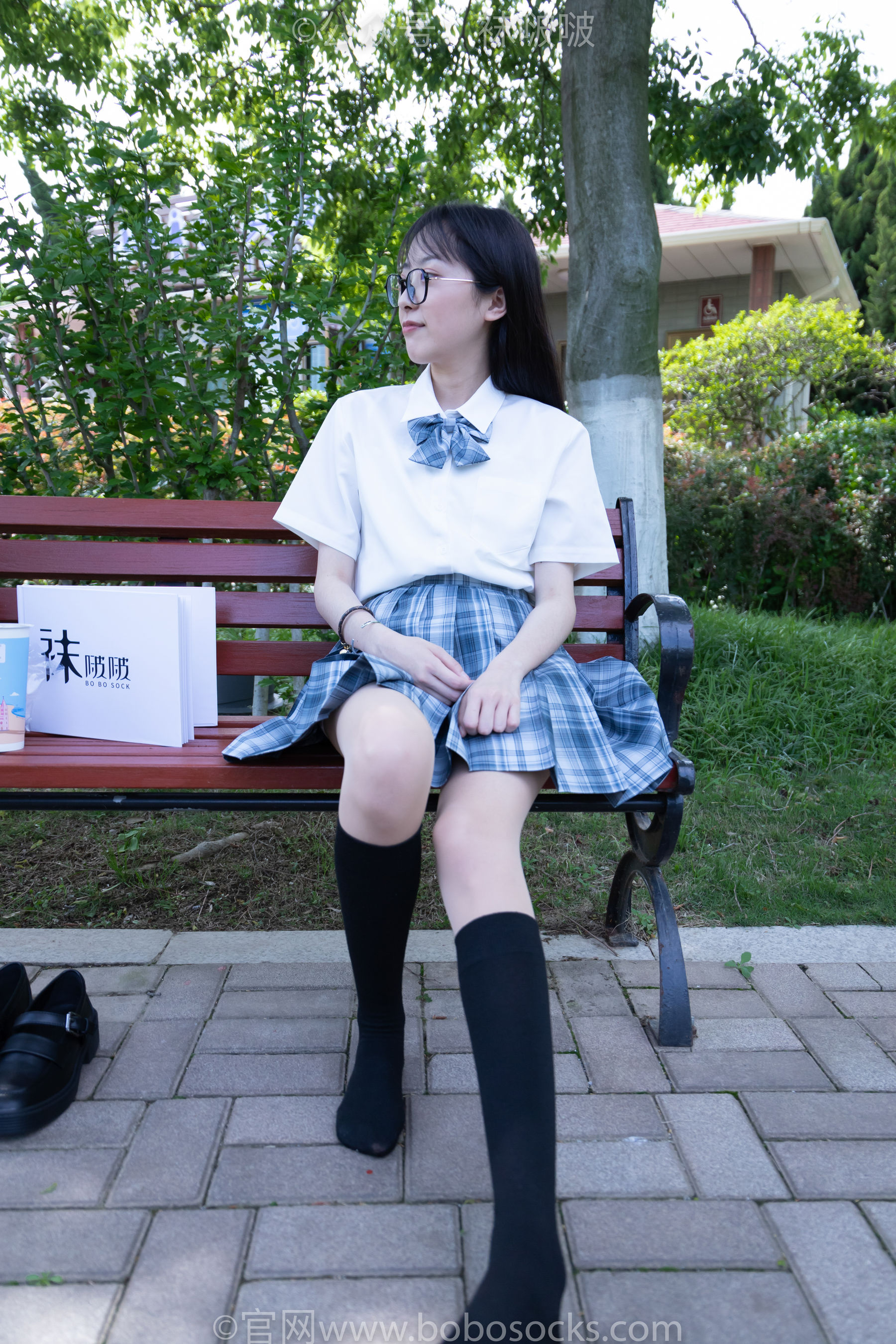 BoBoSocks袜啵啵 No.007 稚予-JK制服、皮鞋、黑色中筒棉袜、肉丝