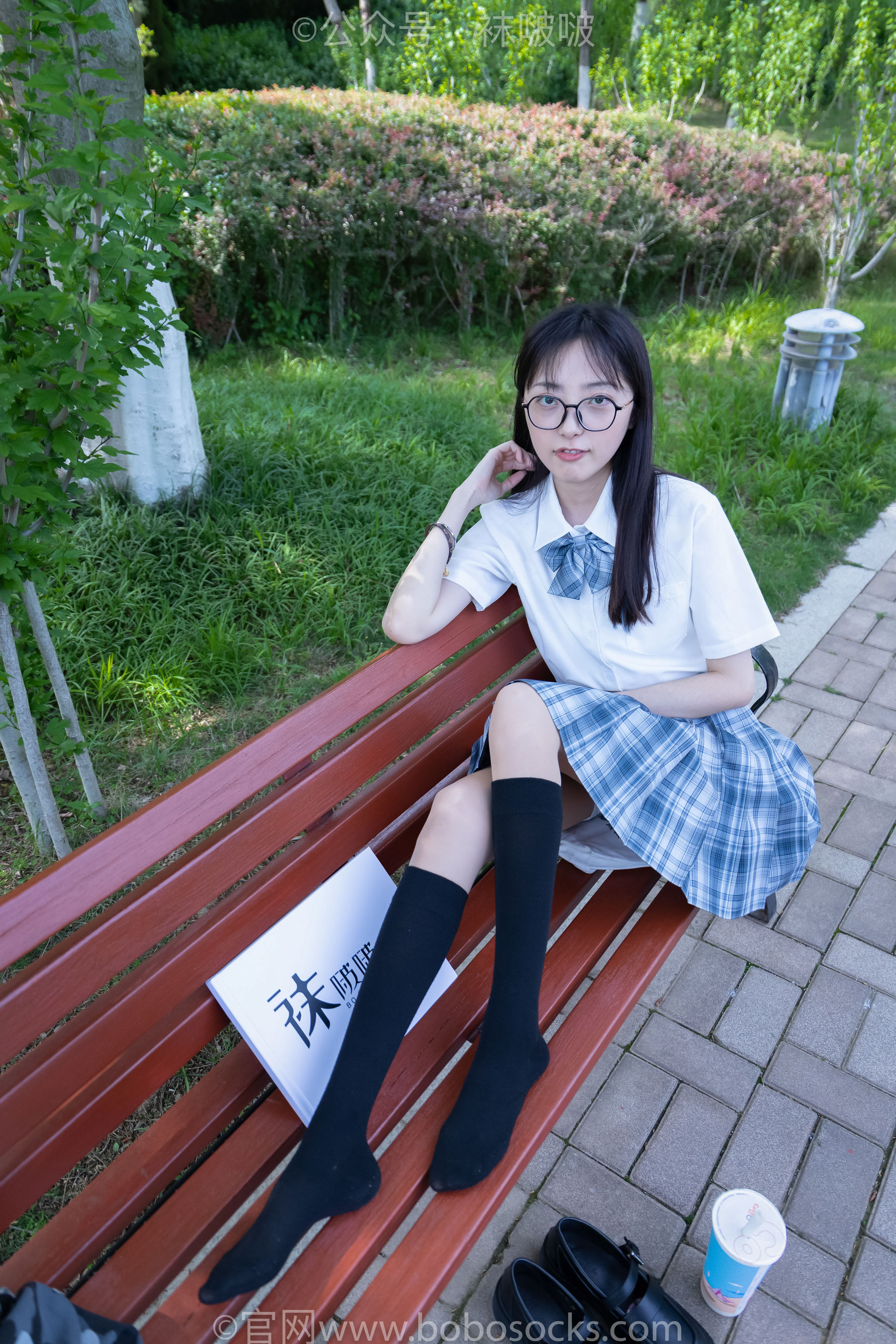 BoBoSocks袜啵啵 No.007 稚予-JK制服、皮鞋、黑色中筒棉袜、肉丝