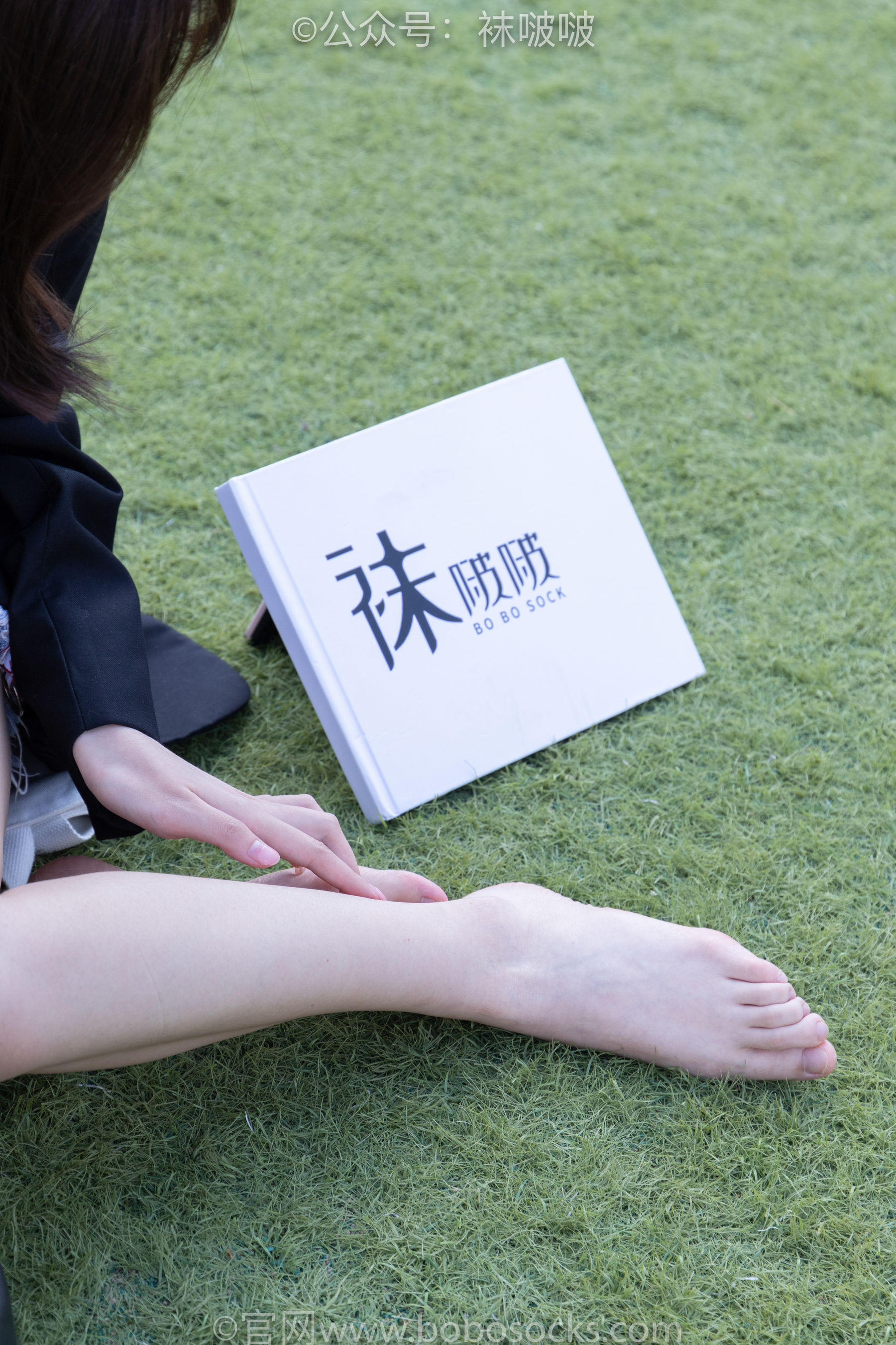 BoBoSocks袜啵啵 No.010 小甜豆-马丁靴、白色短棉袜、裸足