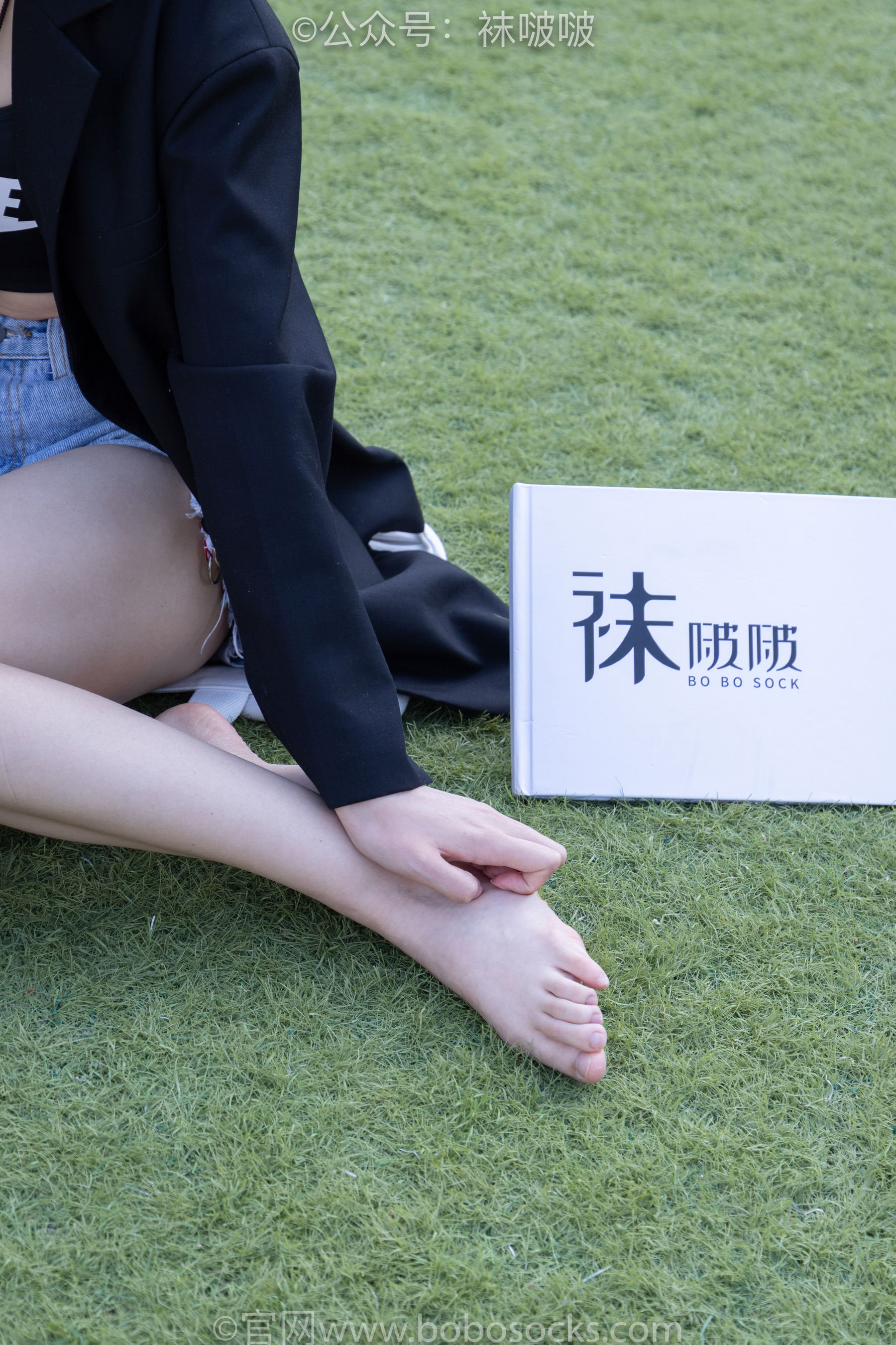 BoBoSocks袜啵啵 No.010 小甜豆-马丁靴、白色短棉袜、裸足