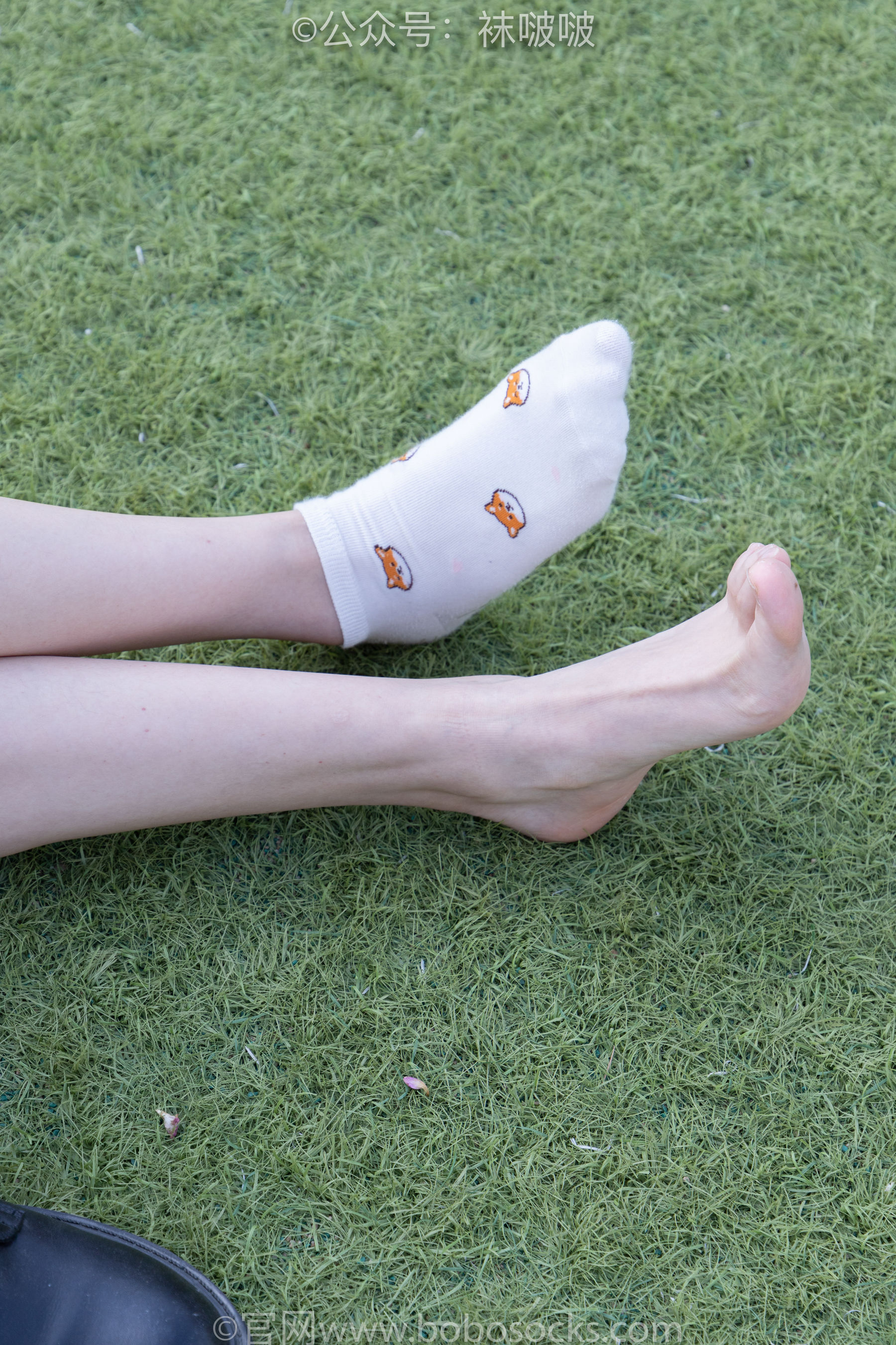BoBoSocks袜啵啵 No.010 小甜豆-马丁靴、白色短棉袜、裸足