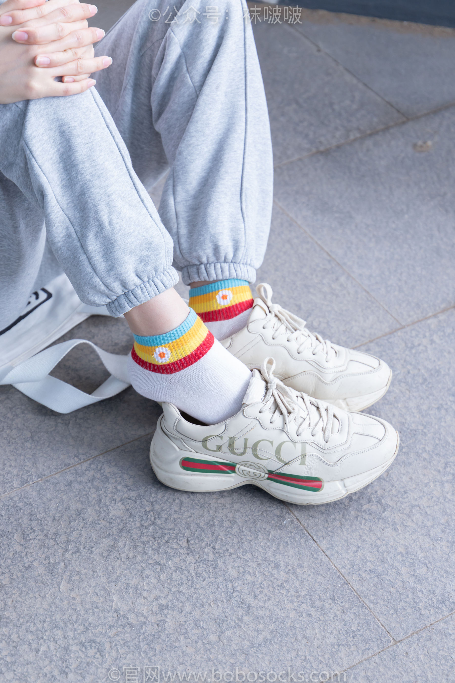 BoBoSocks袜啵啵 No.012 泡芙-运动鞋、白棉袜、裸足