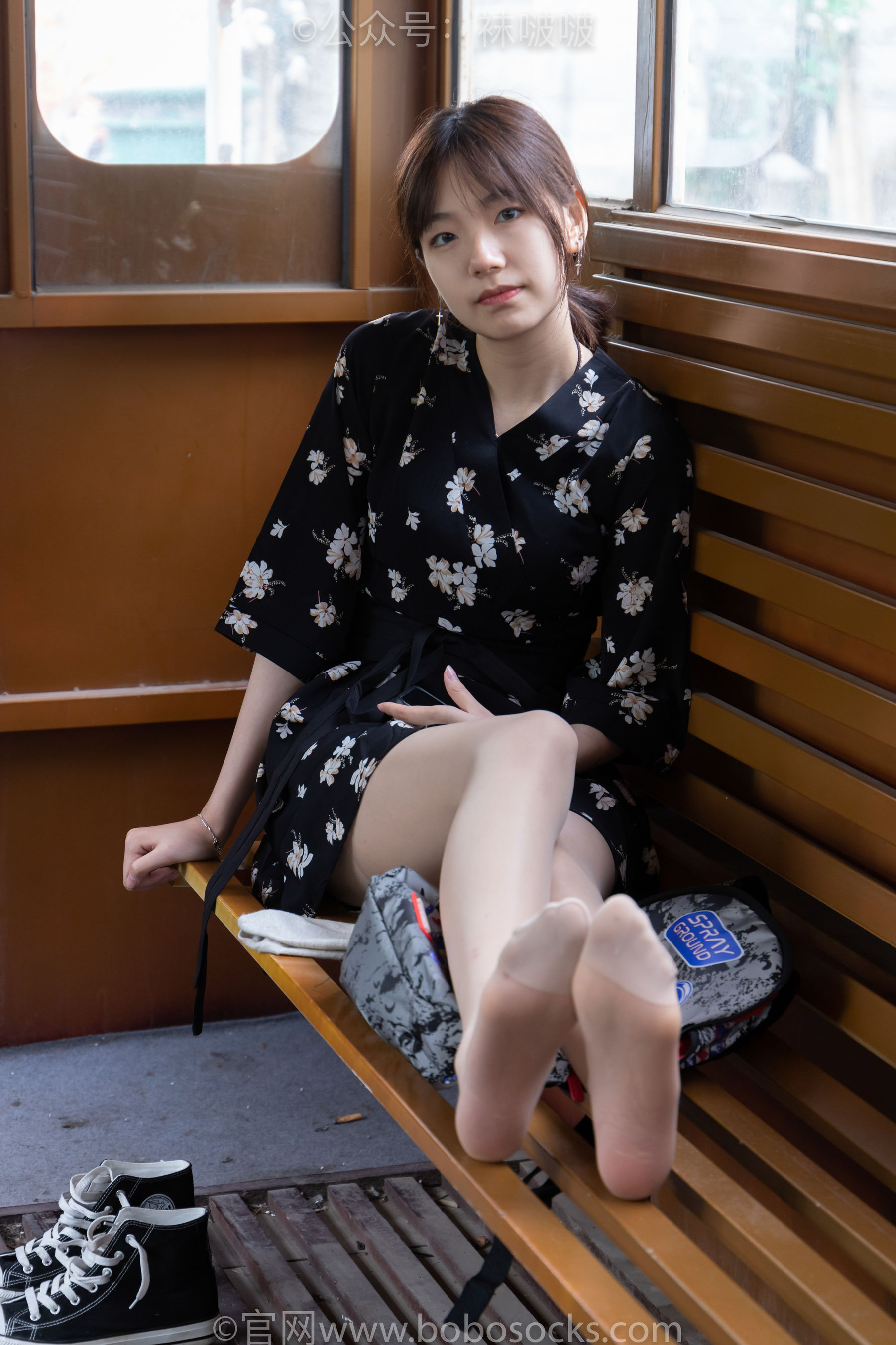 BoBoSocks袜啵啵 No.013 小甜豆-匡威帆布鞋、浅灰色短棉袜、肉丝