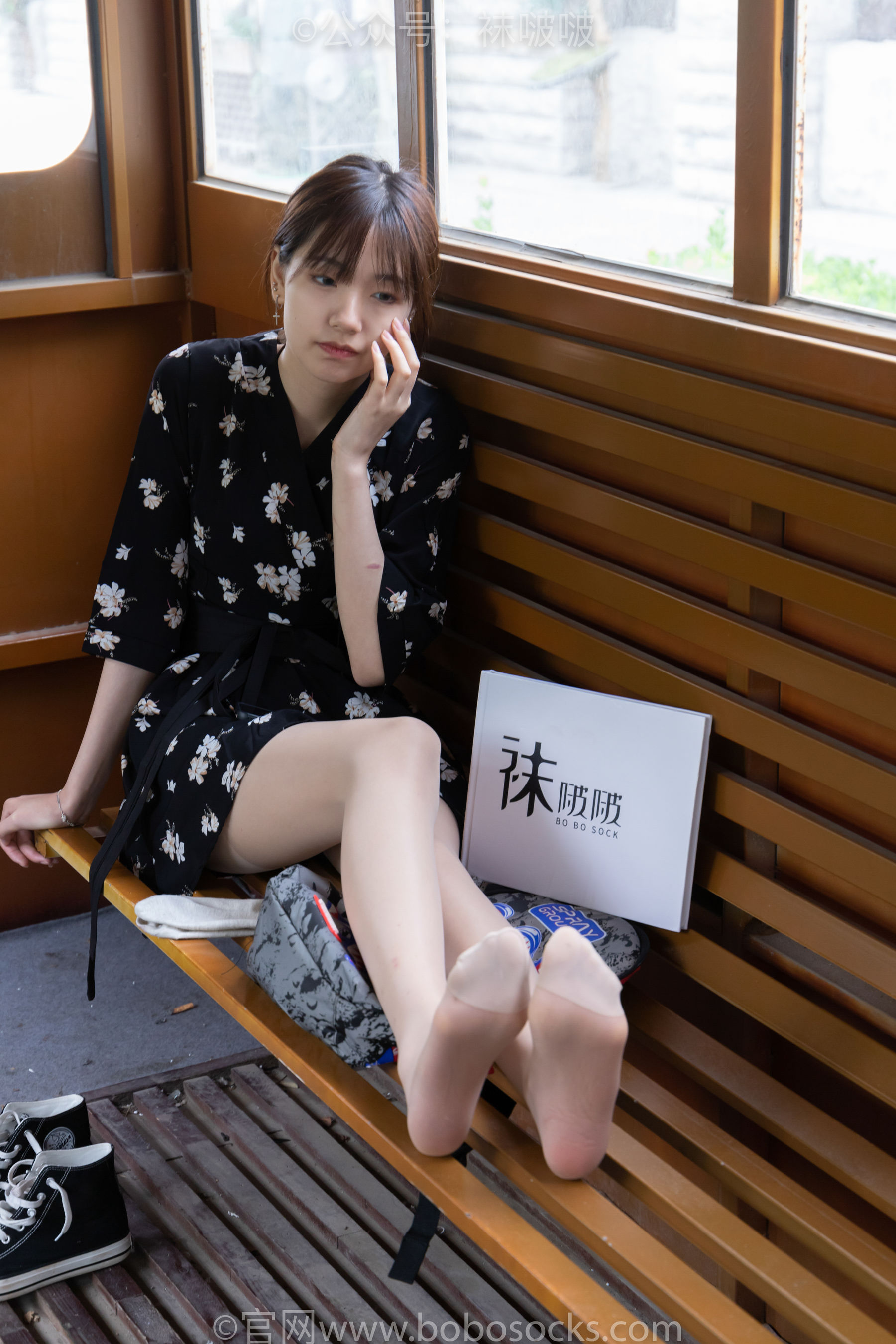 BoBoSocks袜啵啵 No.013 小甜豆-匡威帆布鞋、浅灰色短棉袜、肉丝