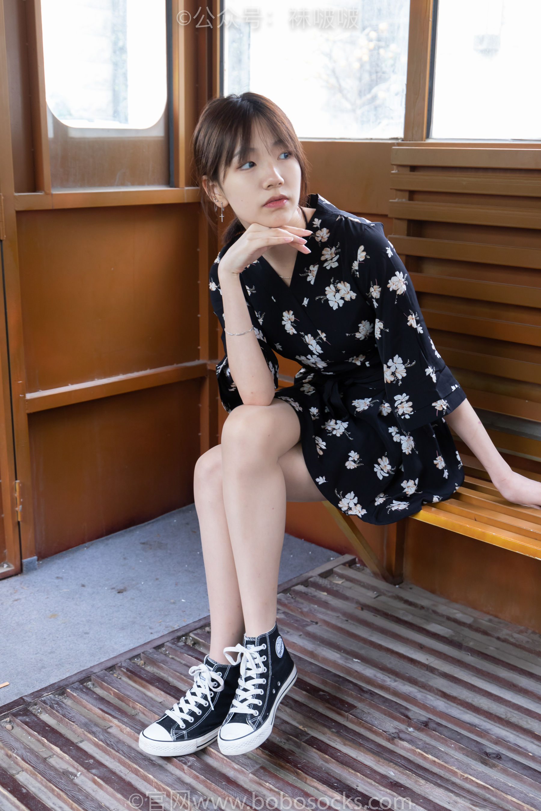 BoBoSocks袜啵啵 No.013 小甜豆-匡威帆布鞋、浅灰色短棉袜、肉丝