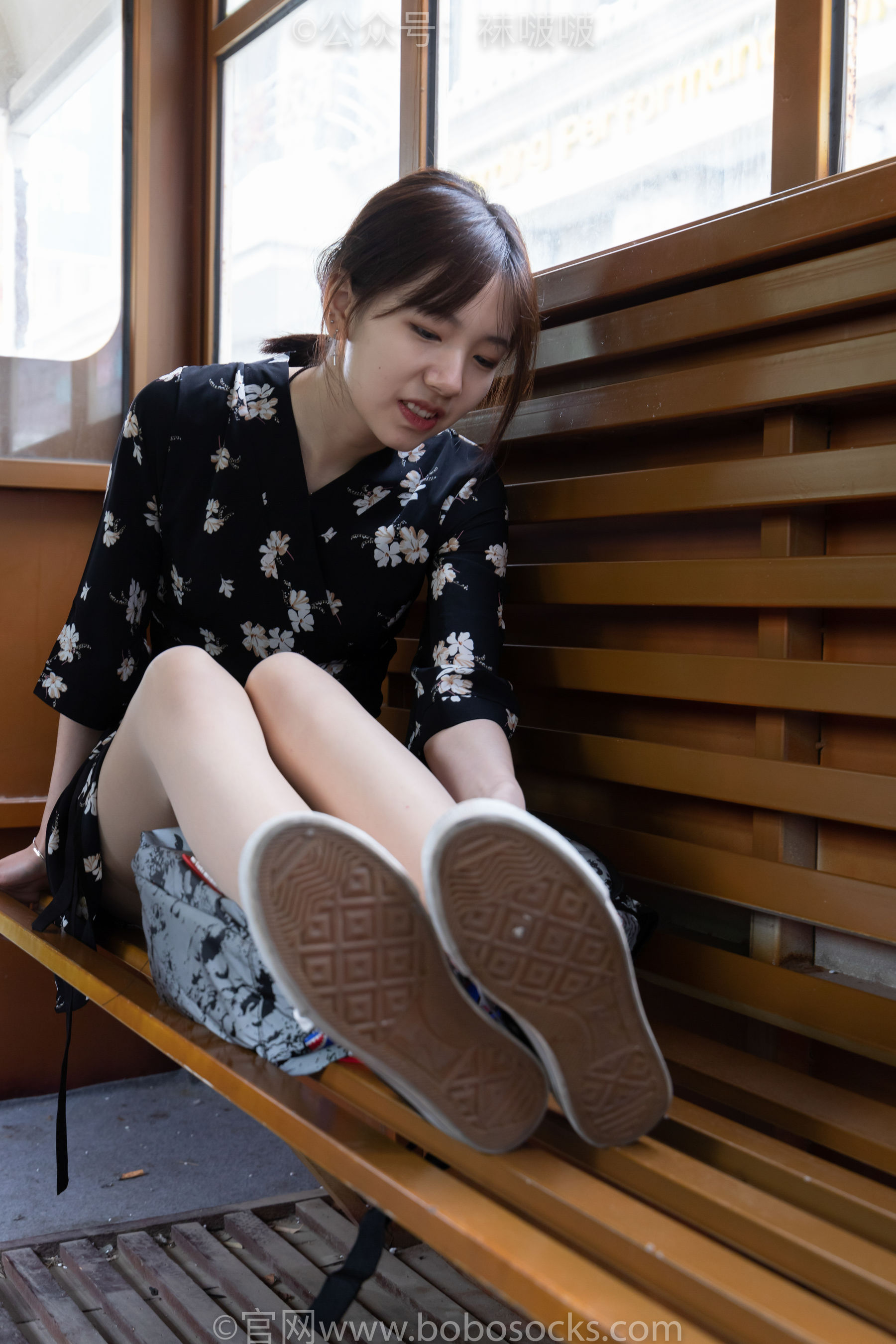 BoBoSocks袜啵啵 No.013 小甜豆-匡威帆布鞋、浅灰色短棉袜、肉丝