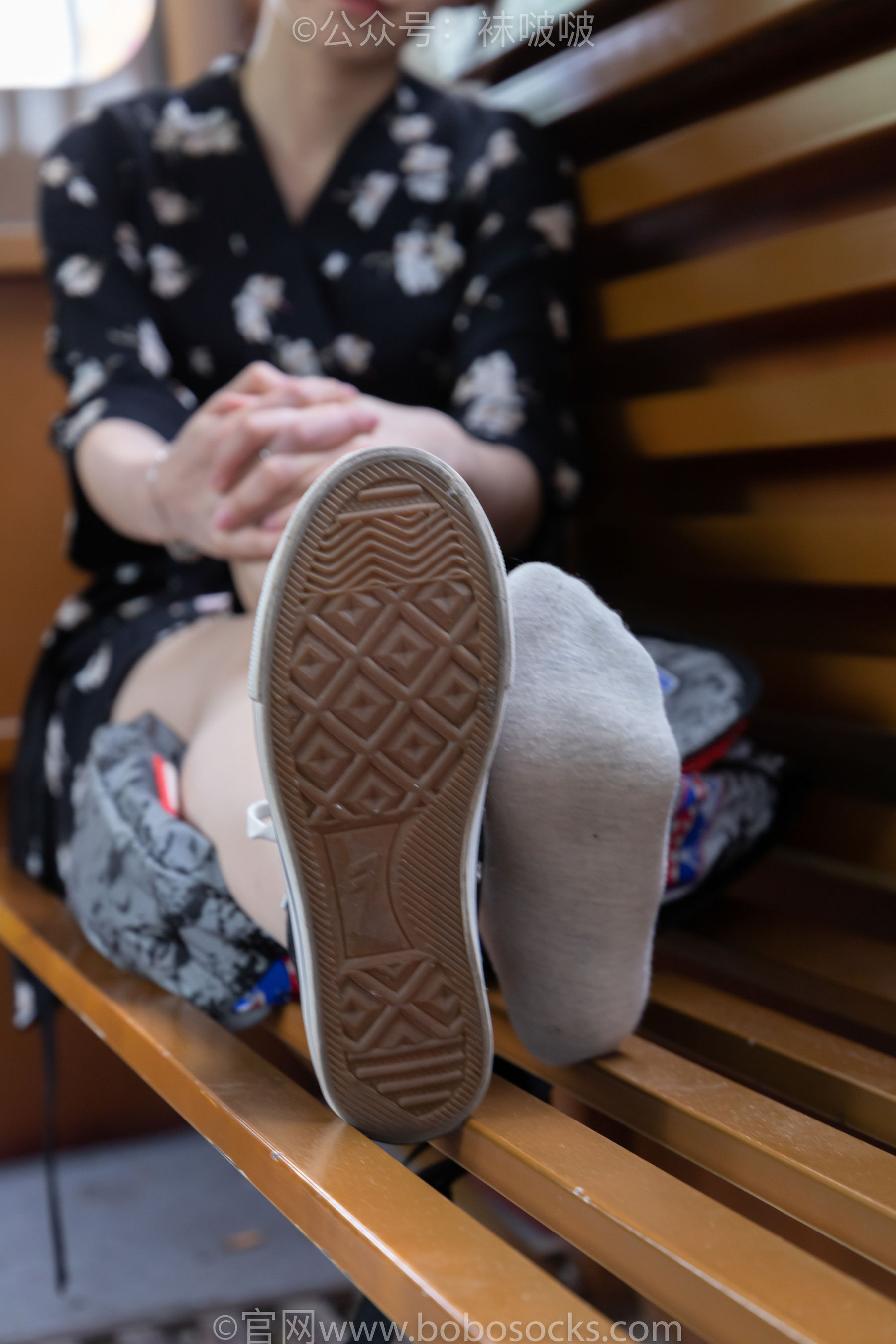 BoBoSocks袜啵啵 No.013 小甜豆-匡威帆布鞋、浅灰色短棉袜、肉丝