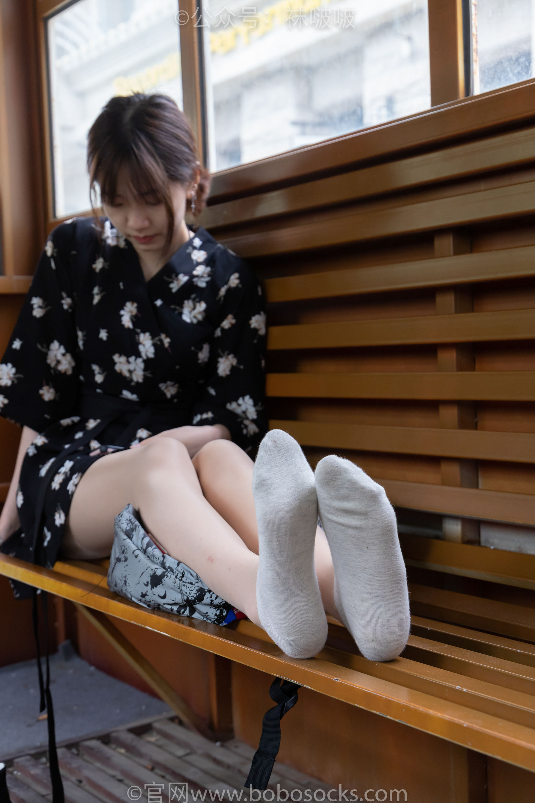 BoBoSocks袜啵啵 No.013 小甜豆-匡威帆布鞋、浅灰色短棉袜、肉丝