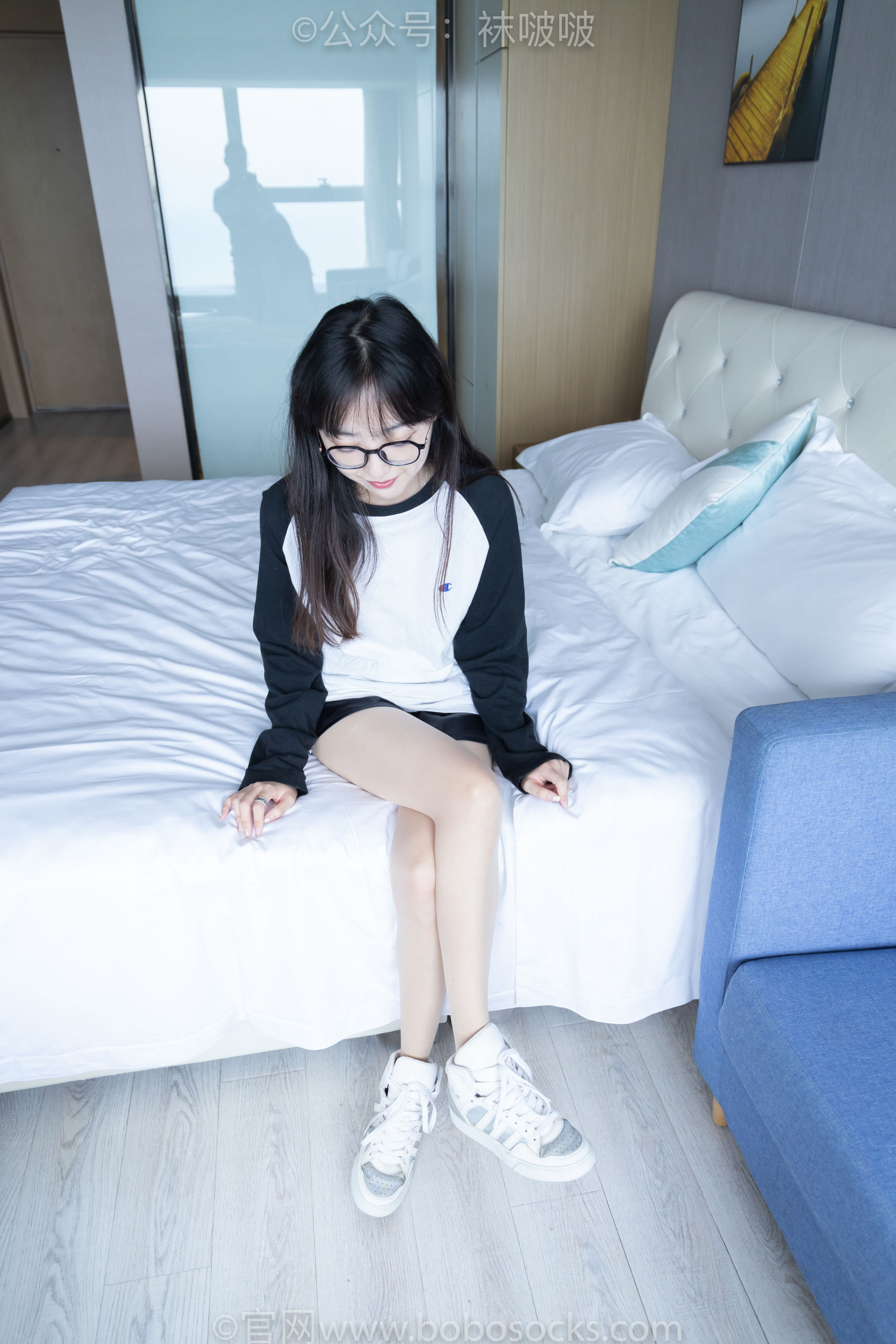 BoBoSocks袜啵啵 No.015 稚予-阿迪板鞋、白色短棉袜、肉丝