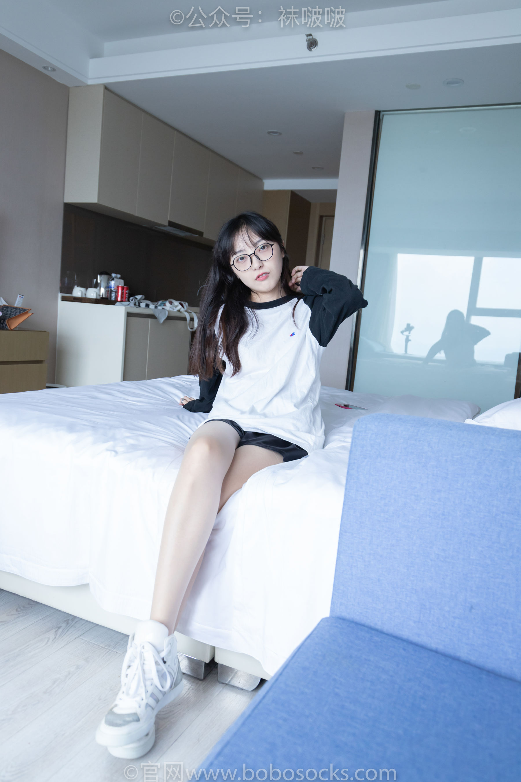 BoBoSocks袜啵啵 No.015 稚予-阿迪板鞋、白色短棉袜、肉丝