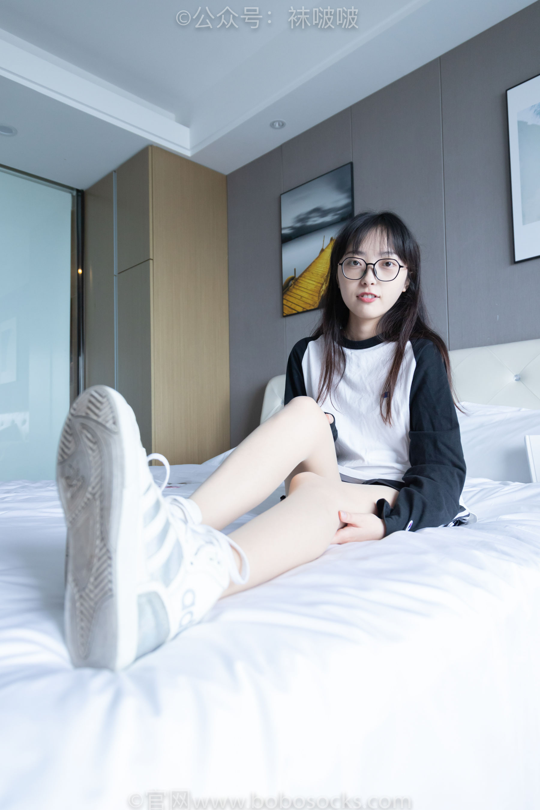 BoBoSocks袜啵啵 No.015 稚予-阿迪板鞋、白色短棉袜、肉丝