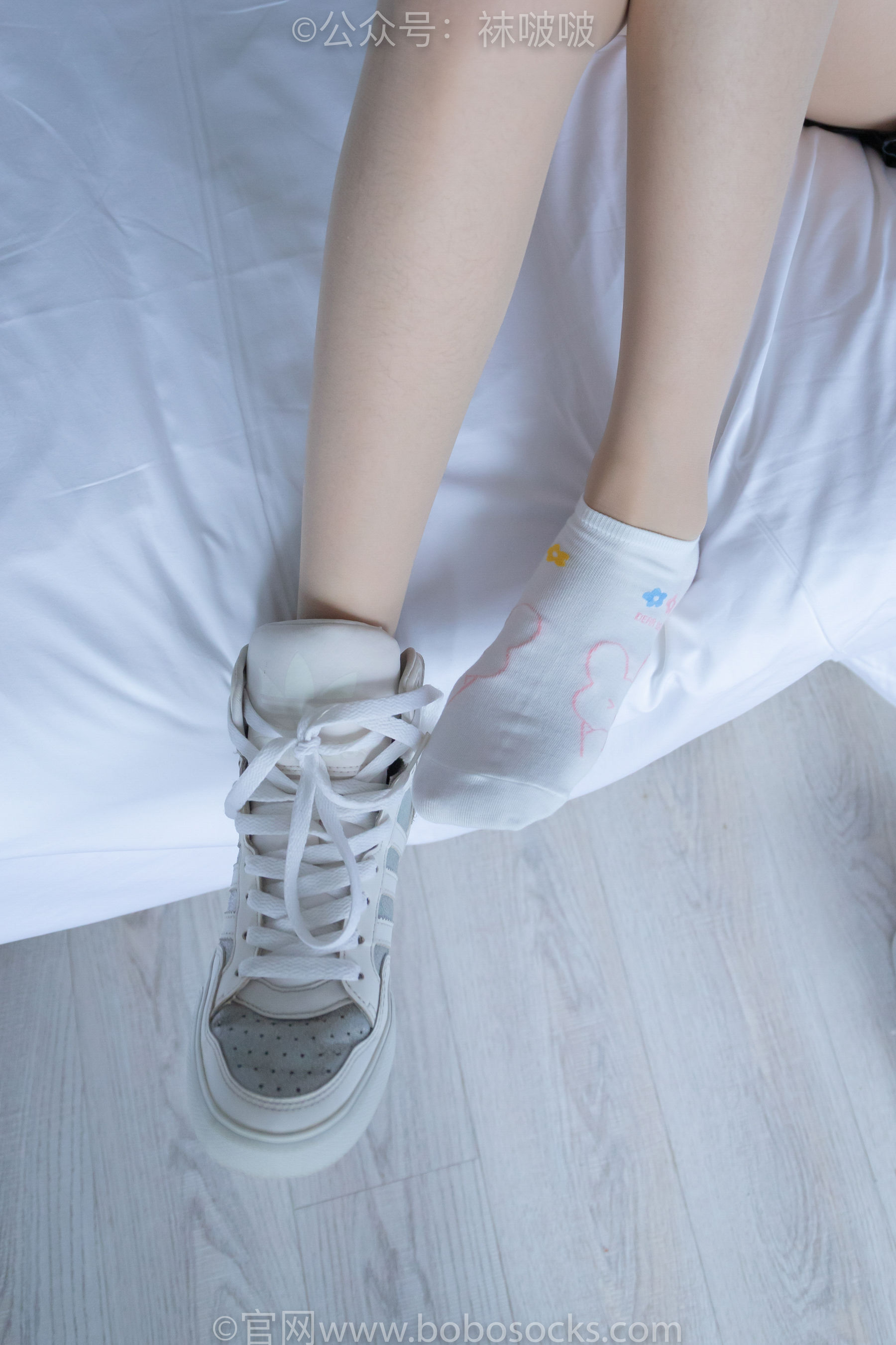 BoBoSocks袜啵啵 No.015 稚予-阿迪板鞋、白色短棉袜、肉丝