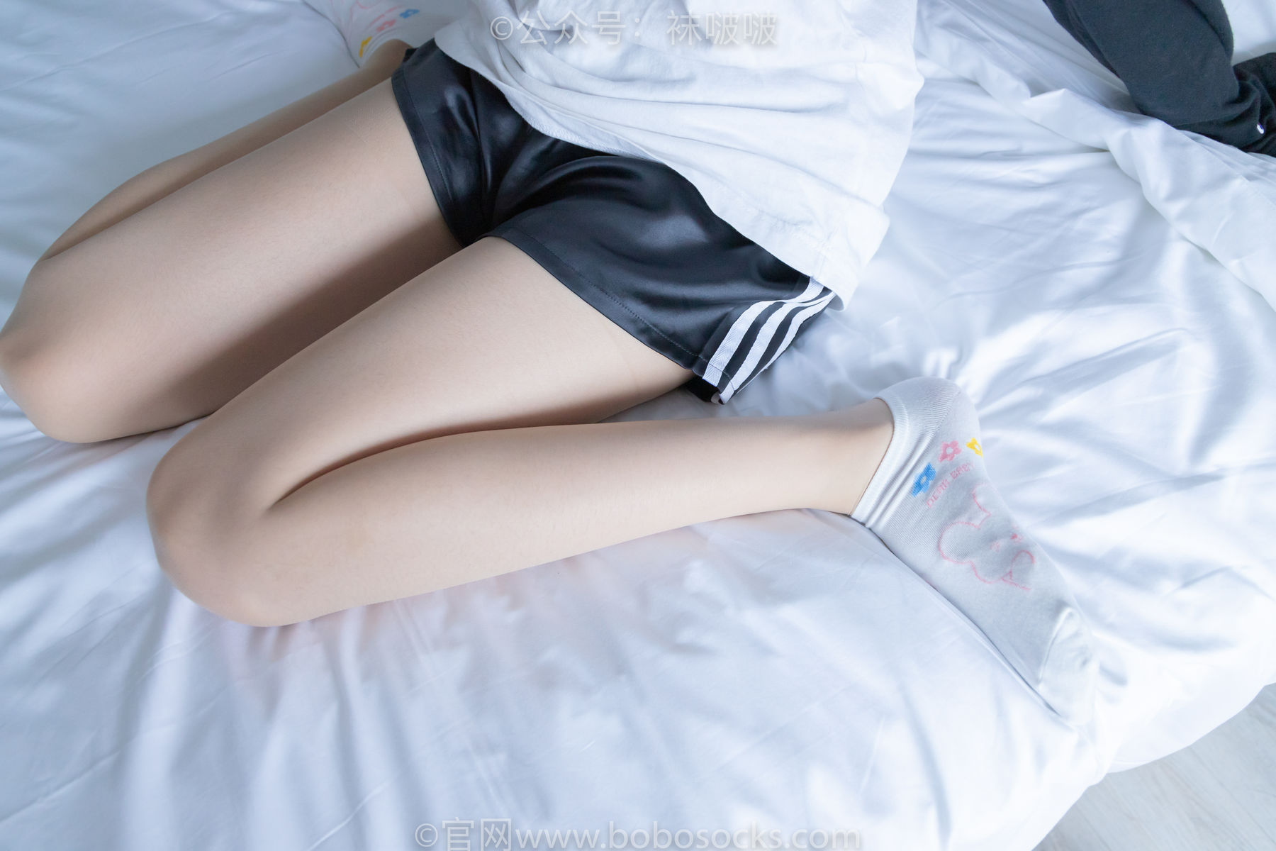 BoBoSocks袜啵啵 No.015 稚予-阿迪板鞋、白色短棉袜、肉丝