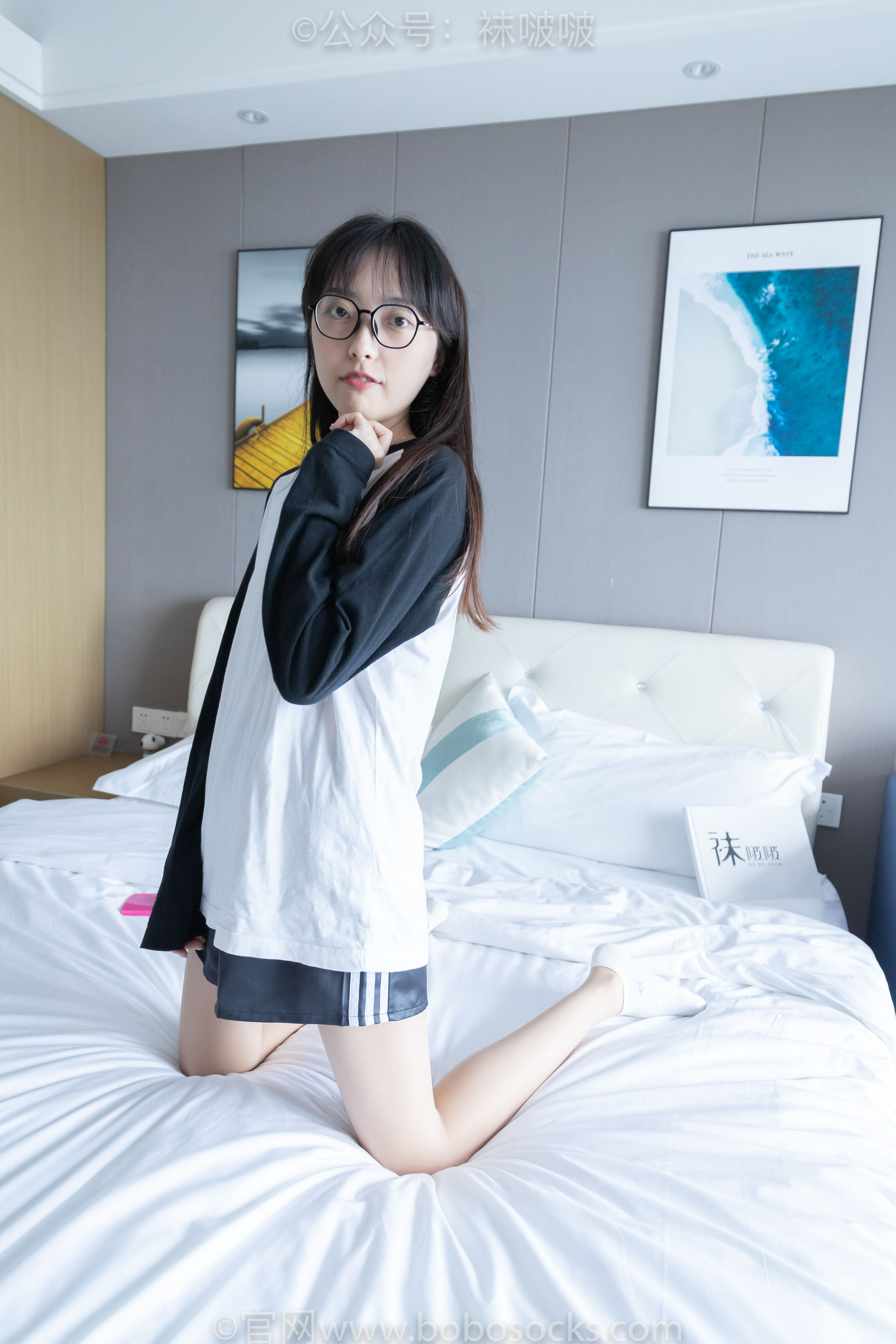 BoBoSocks袜啵啵 No.015 稚予-阿迪板鞋、白色短棉袜、肉丝