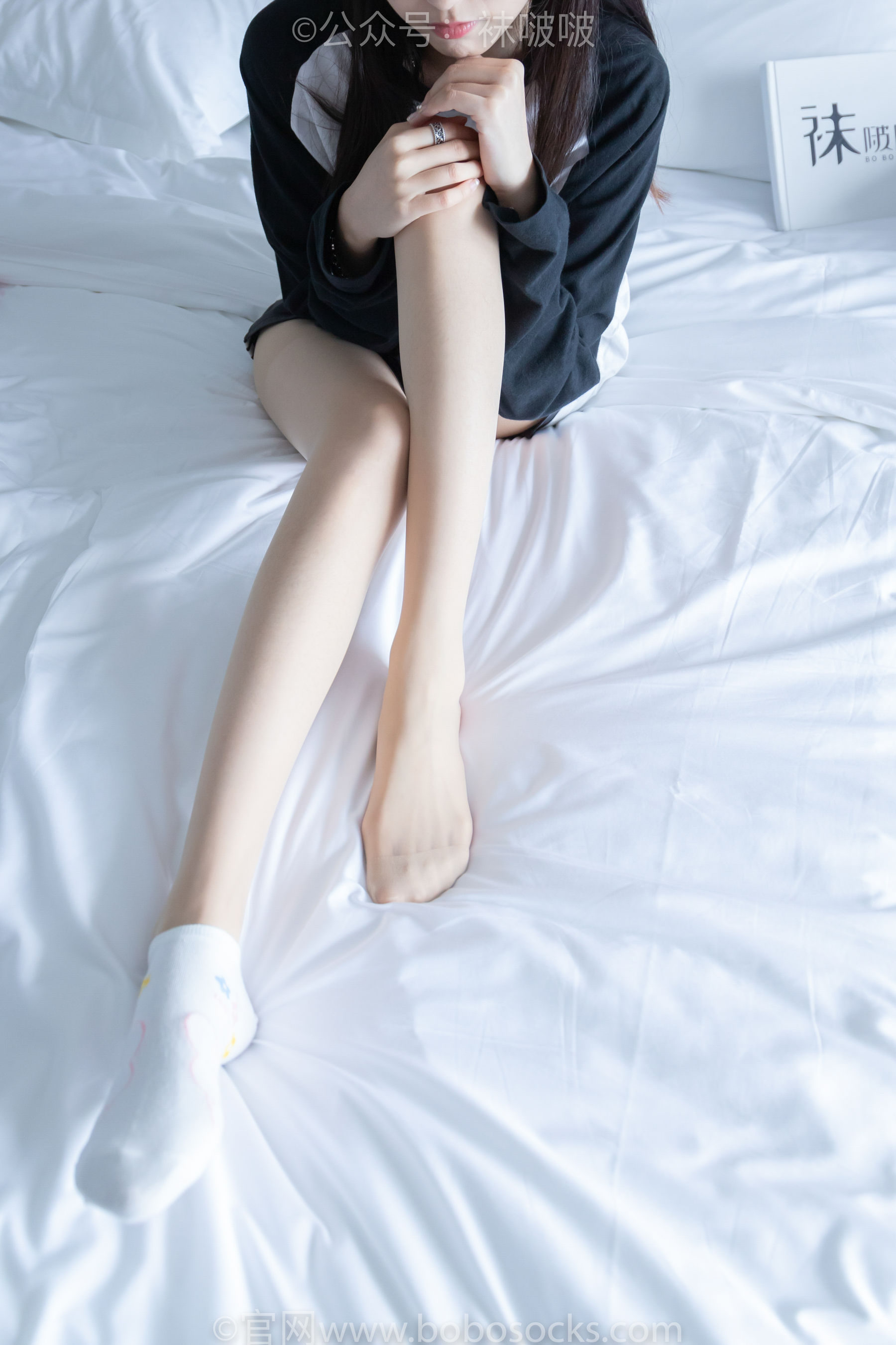 BoBoSocks袜啵啵 No.015 稚予-阿迪板鞋、白色短棉袜、肉丝